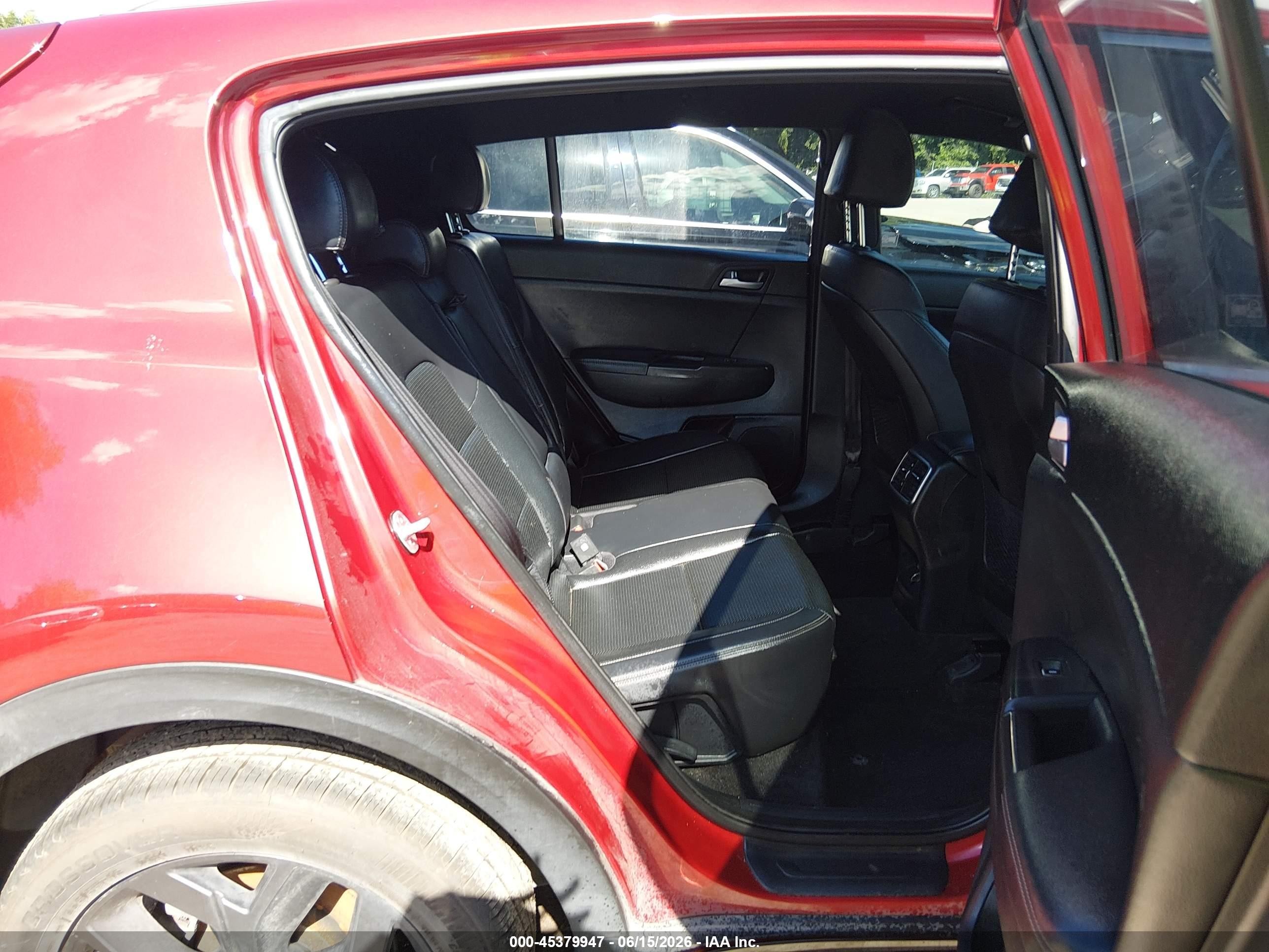 2021 Kia Sportage S Red vin: KNDP6CACXM7844485