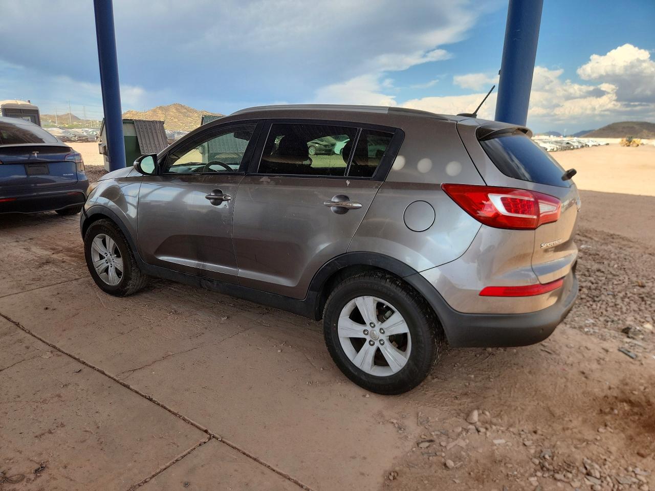 2011 Kia Sportage Lx Gray vin: KNDPB3A20B7078315