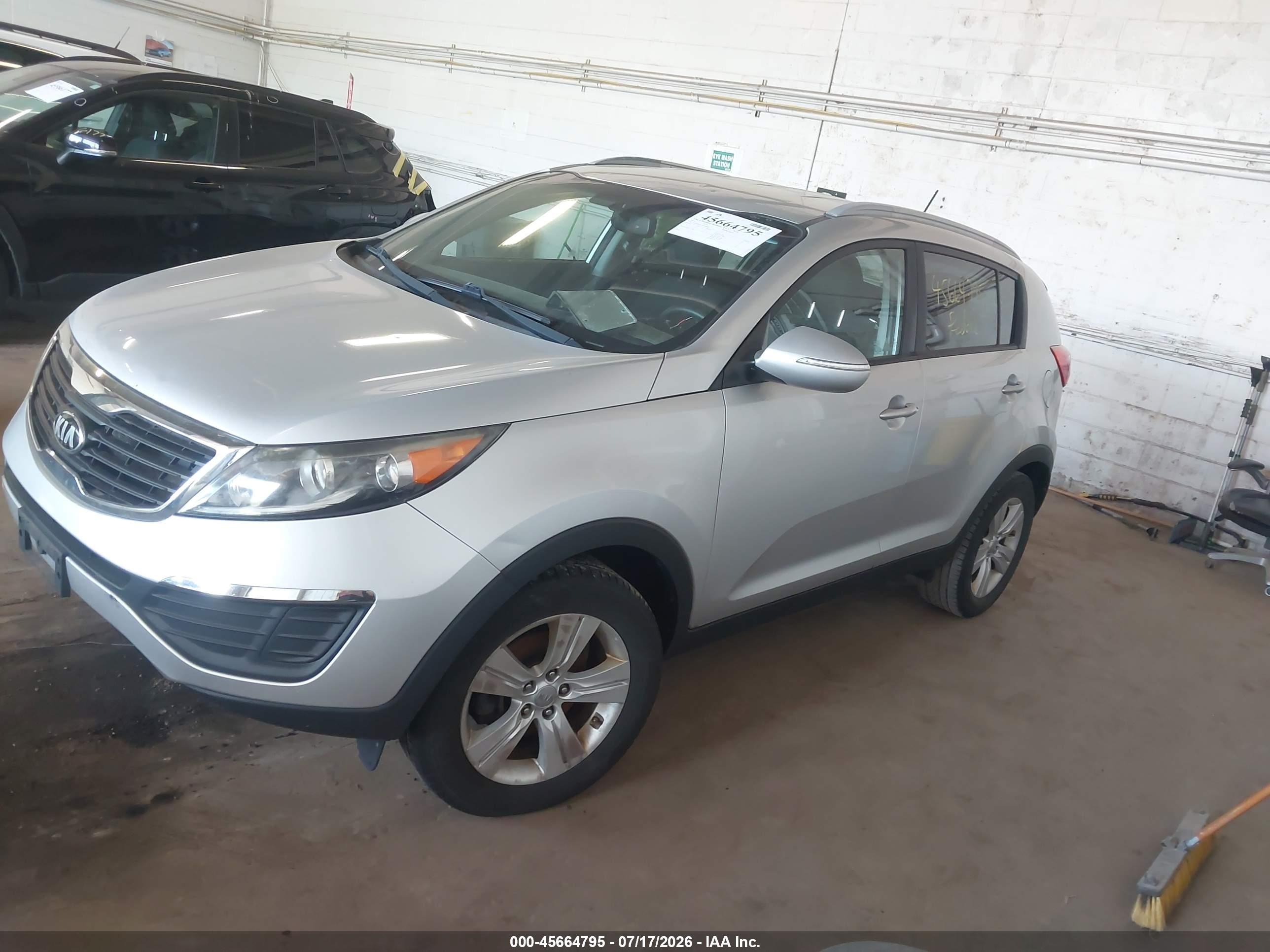 2013 Kia Sportage Lx Silver vin: KNDPB3A20D7358089