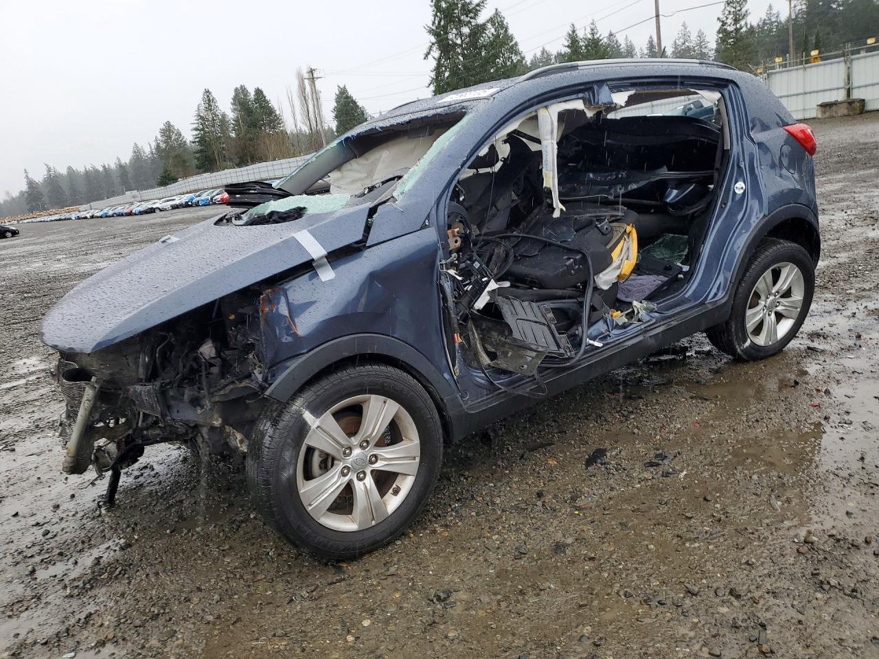 2011 Kia Sportage Lx Blue vin: KNDPB3A21B7031388