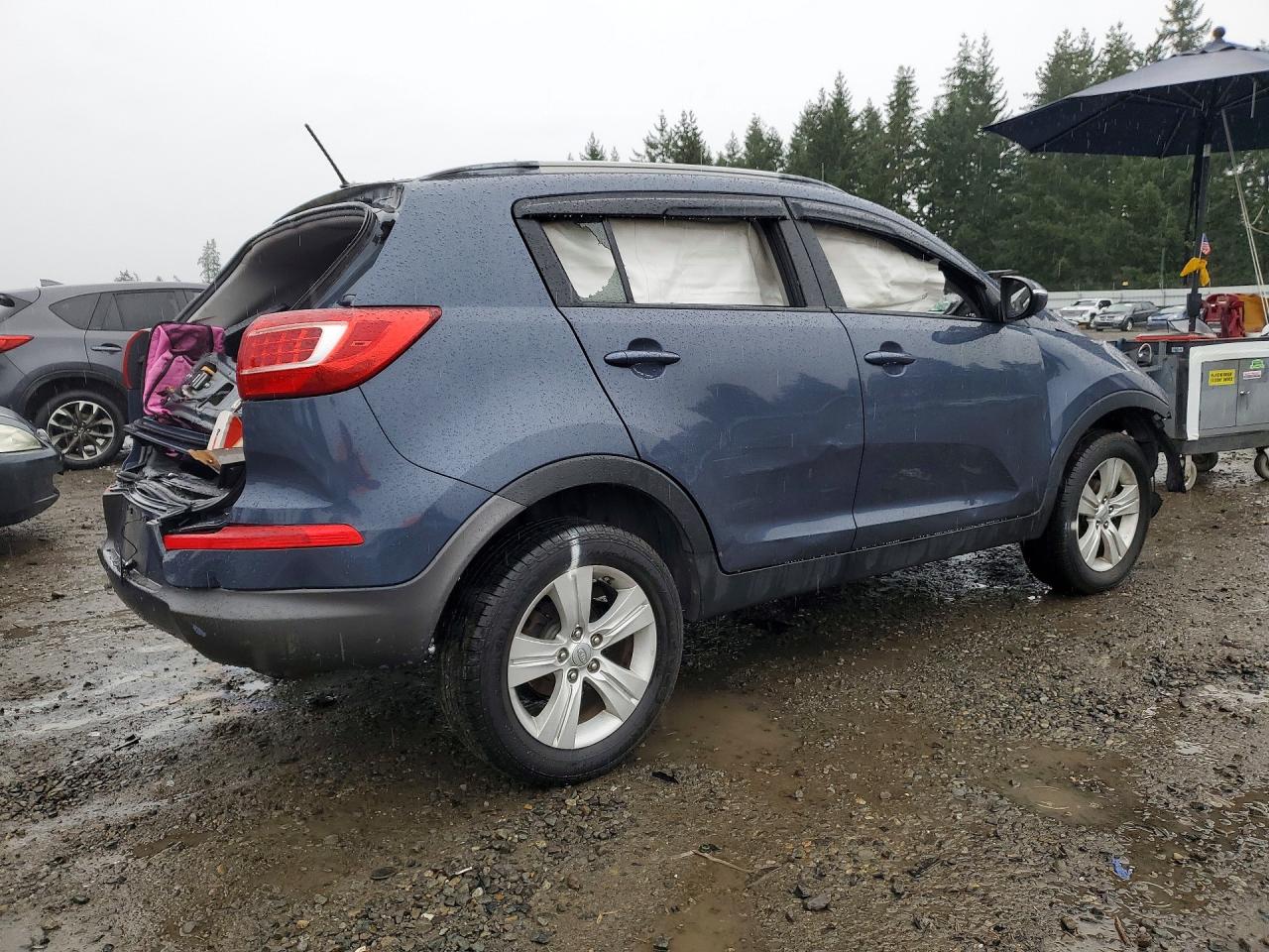 2011 Kia Sportage Lx Blue vin: KNDPB3A21B7031388