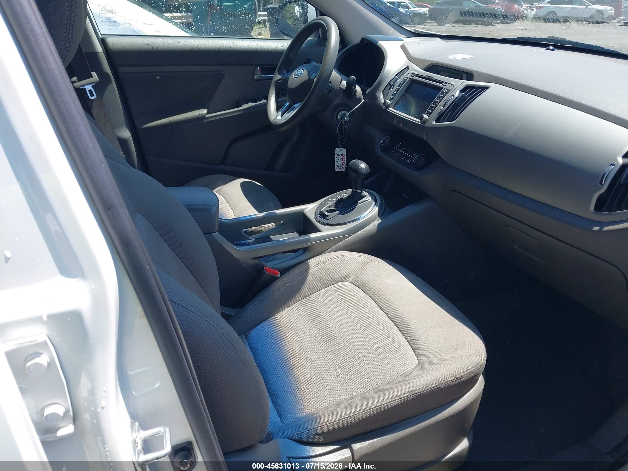 2012 Kia Sportage Lx White vin: KNDPB3A21C7339548
