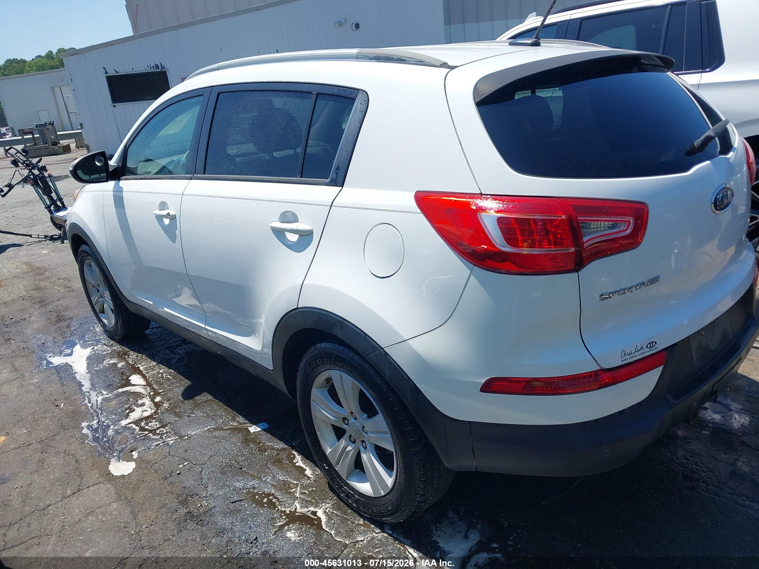 2012 Kia Sportage Lx White vin: KNDPB3A21C7339548