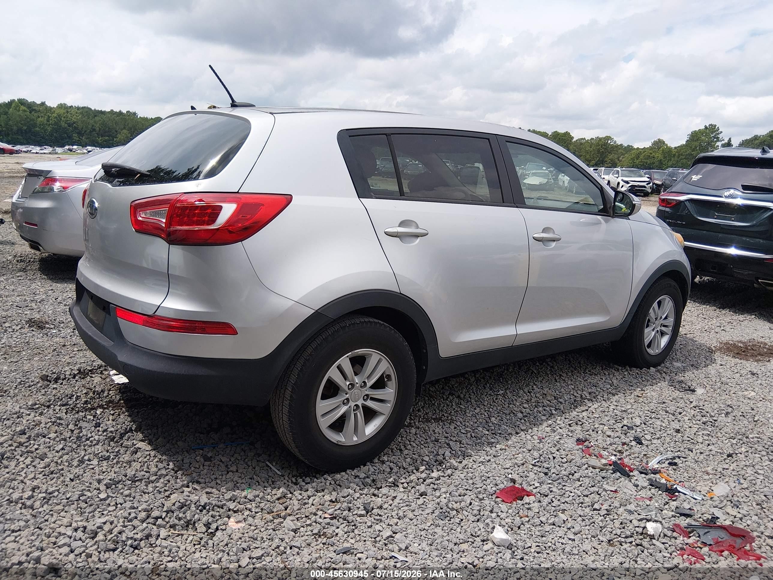 2011 Kia Sportage Lx Silver vin: KNDPB3A22B7089929
