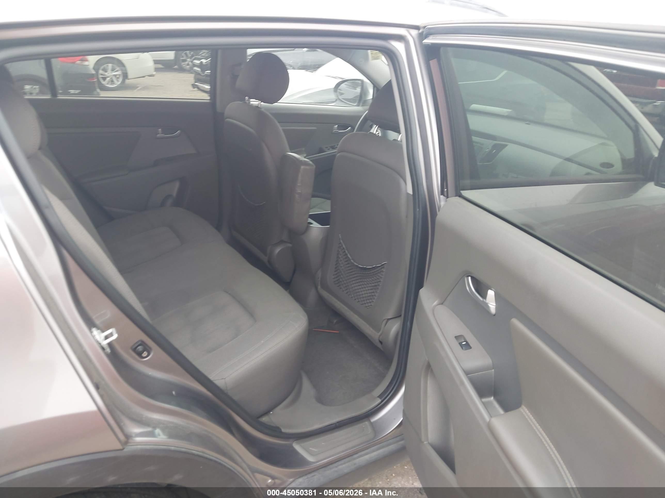 2012 Kia Sportage Lx Gray vin: KNDPB3A22C7259529