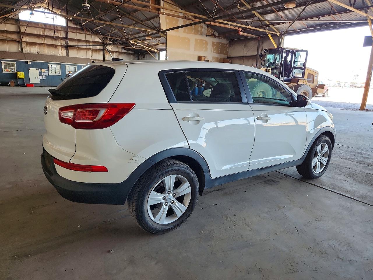 2012 Kia Sportage Lx White vin: KNDPB3A22C7275164