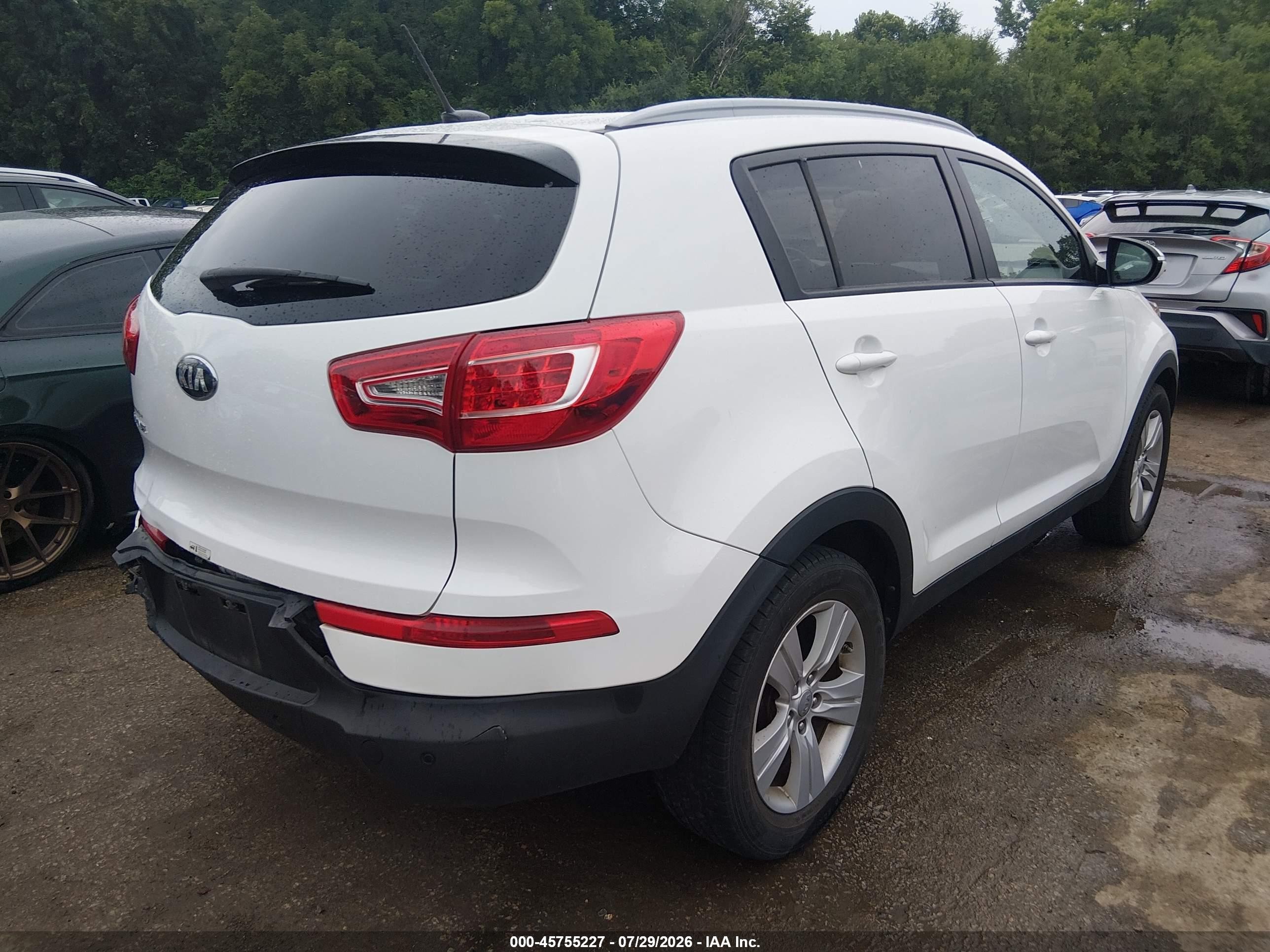2013 Kia Sportage Lx White vin: KNDPB3A22D7468092