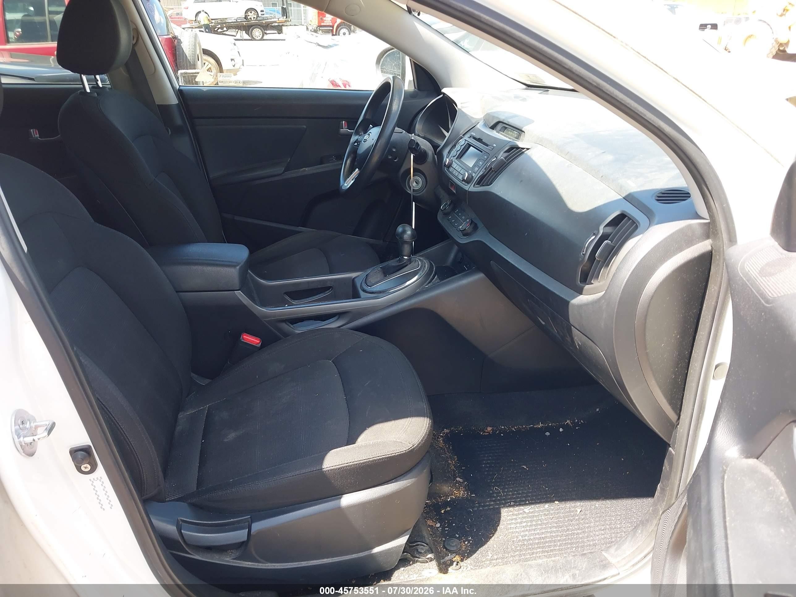2011 Kia Sportage Lx White vin: KNDPB3A23B7012860
