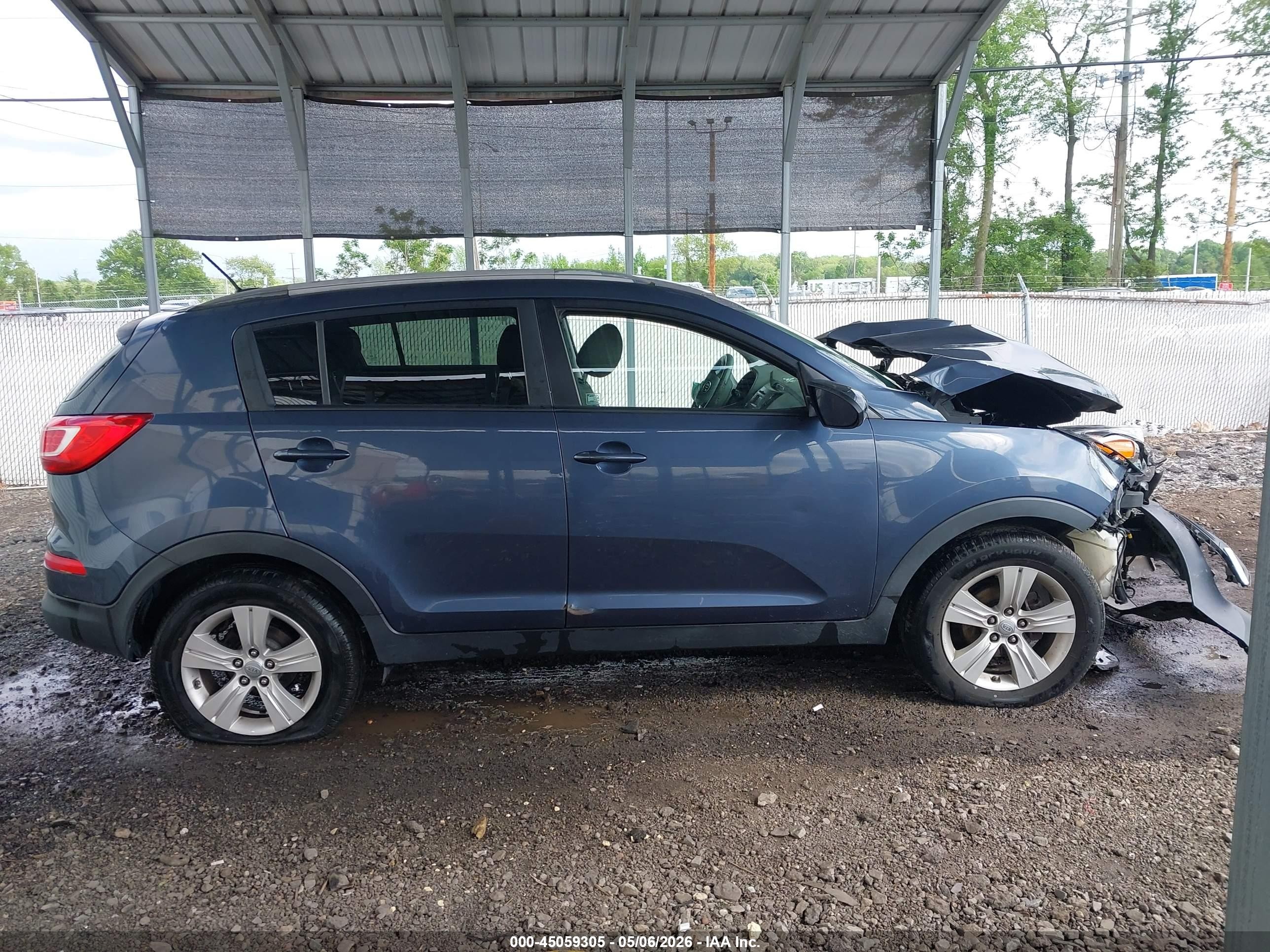 2011 Kia Sportage Lx Blue vin: KNDPB3A23B7023471