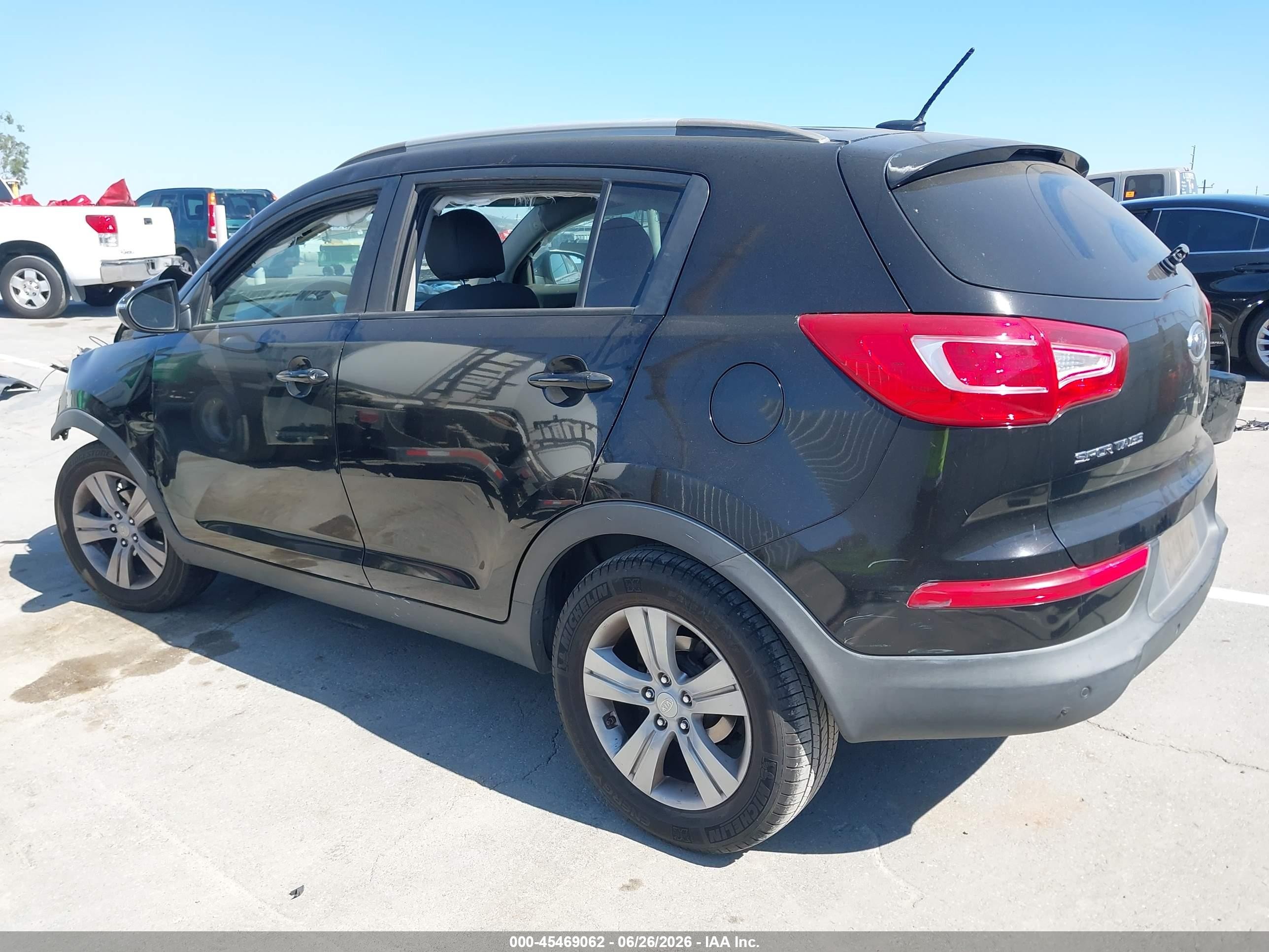 2011 Kia Sportage Lx Черный vin: KNDPB3A23B7087140