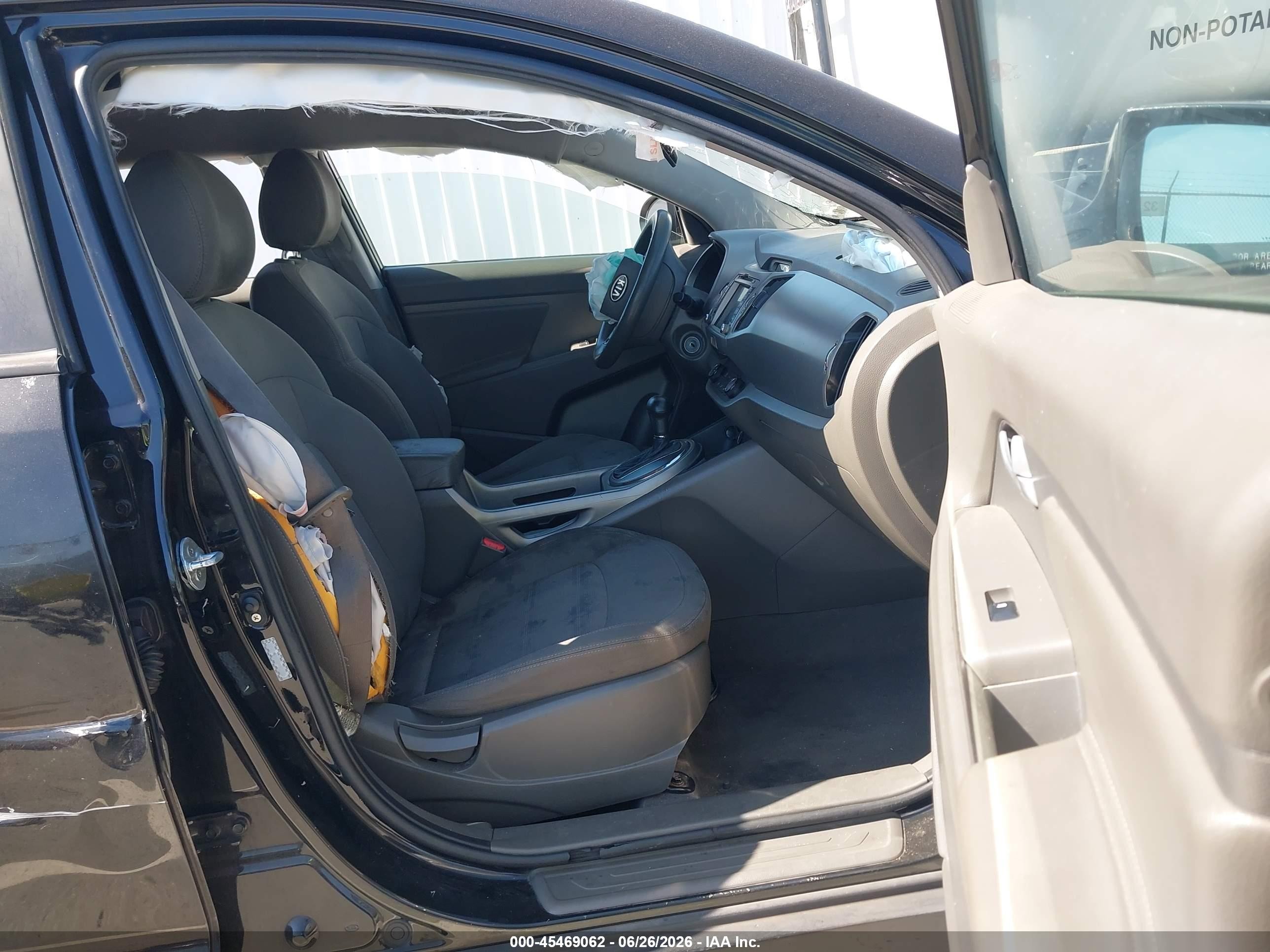 2011 Kia Sportage Lx Черный vin: KNDPB3A23B7087140