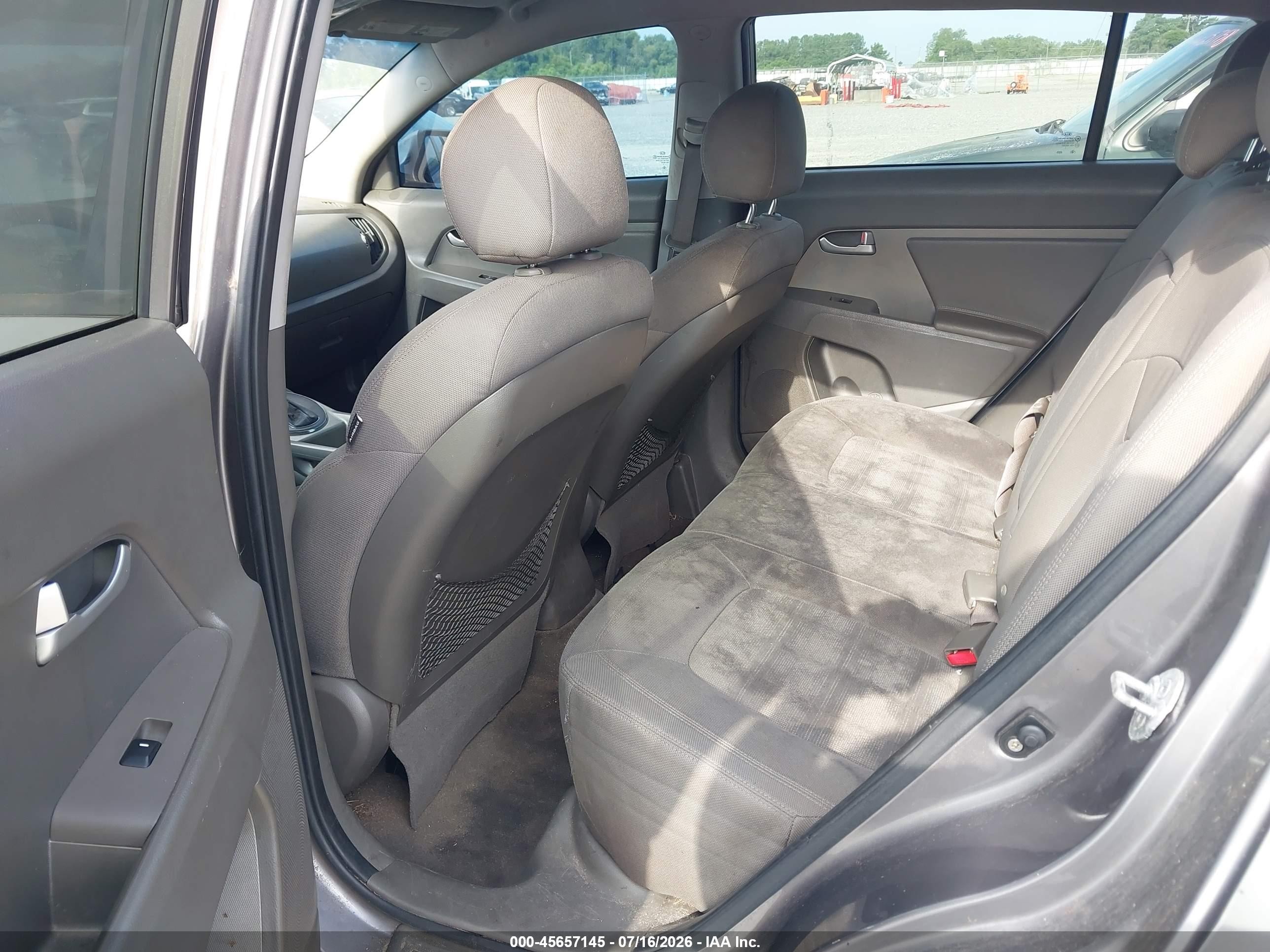 2011 Kia Sportage Lx Gray vin: KNDPB3A23B7169854