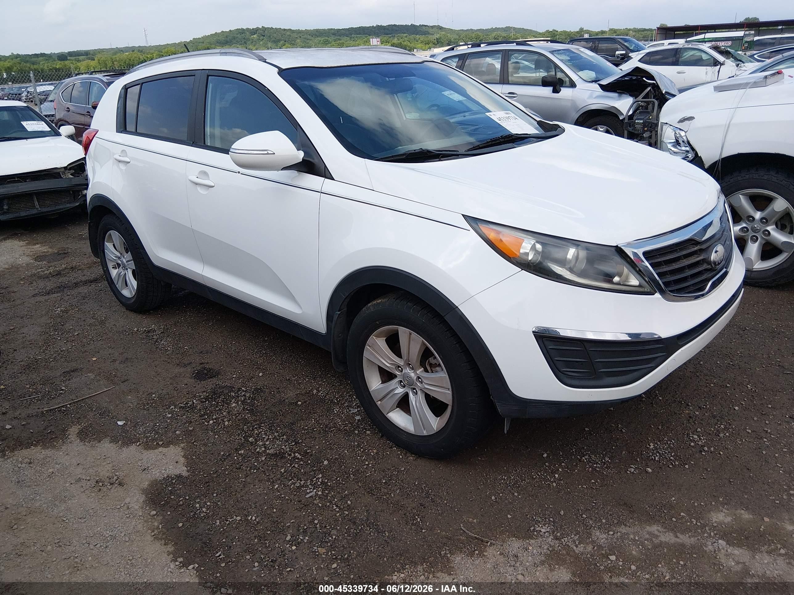 2013 Kia Sportage Lx White vin: KNDPB3A23D7426739