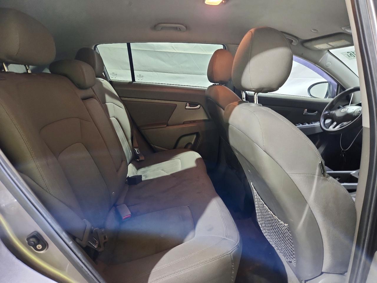 2011 Kia Sportage Lx Серый vin: KNDPB3A24B7075160