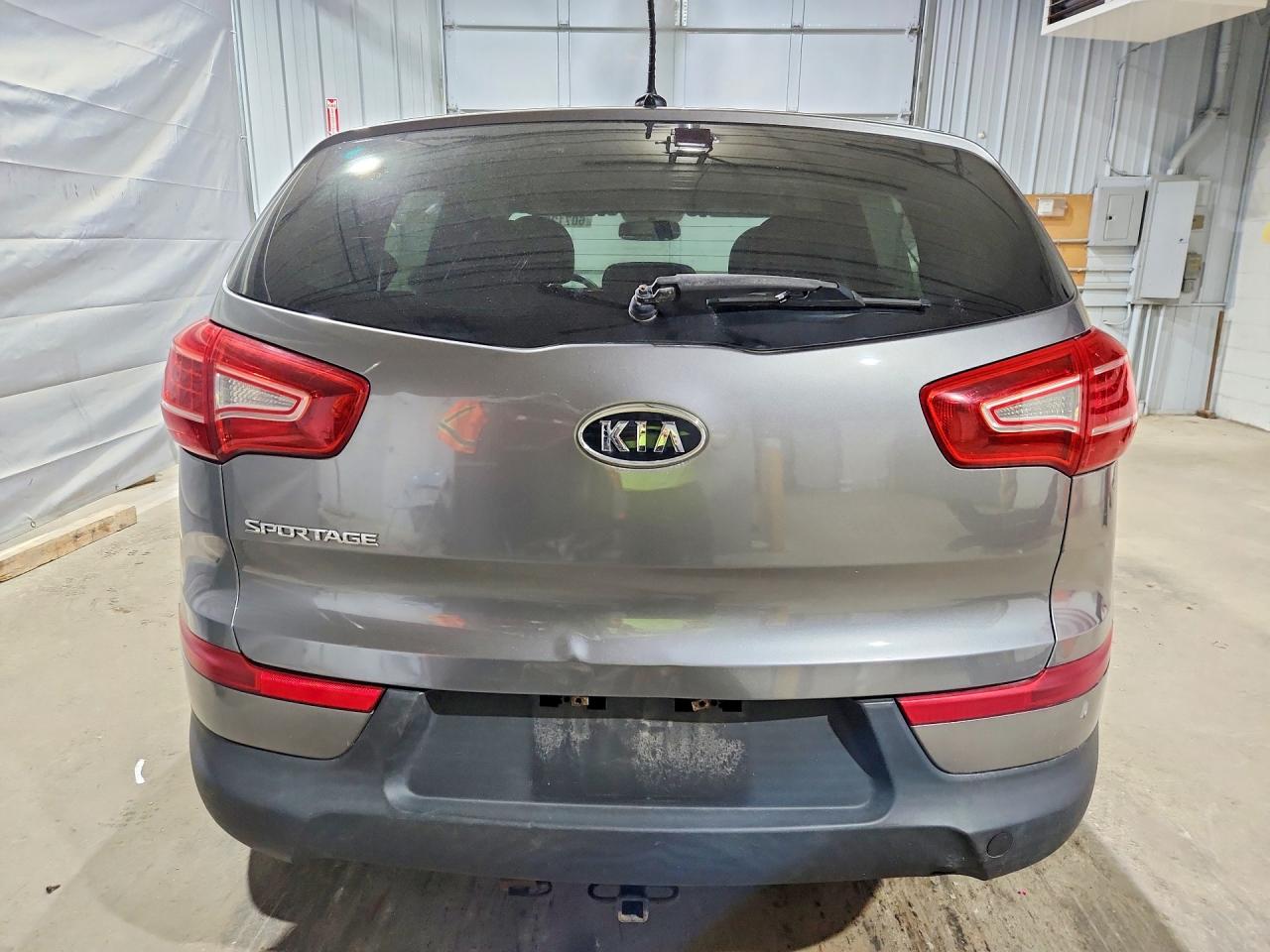 2011 Kia Sportage Lx Серый vin: KNDPB3A24B7075160