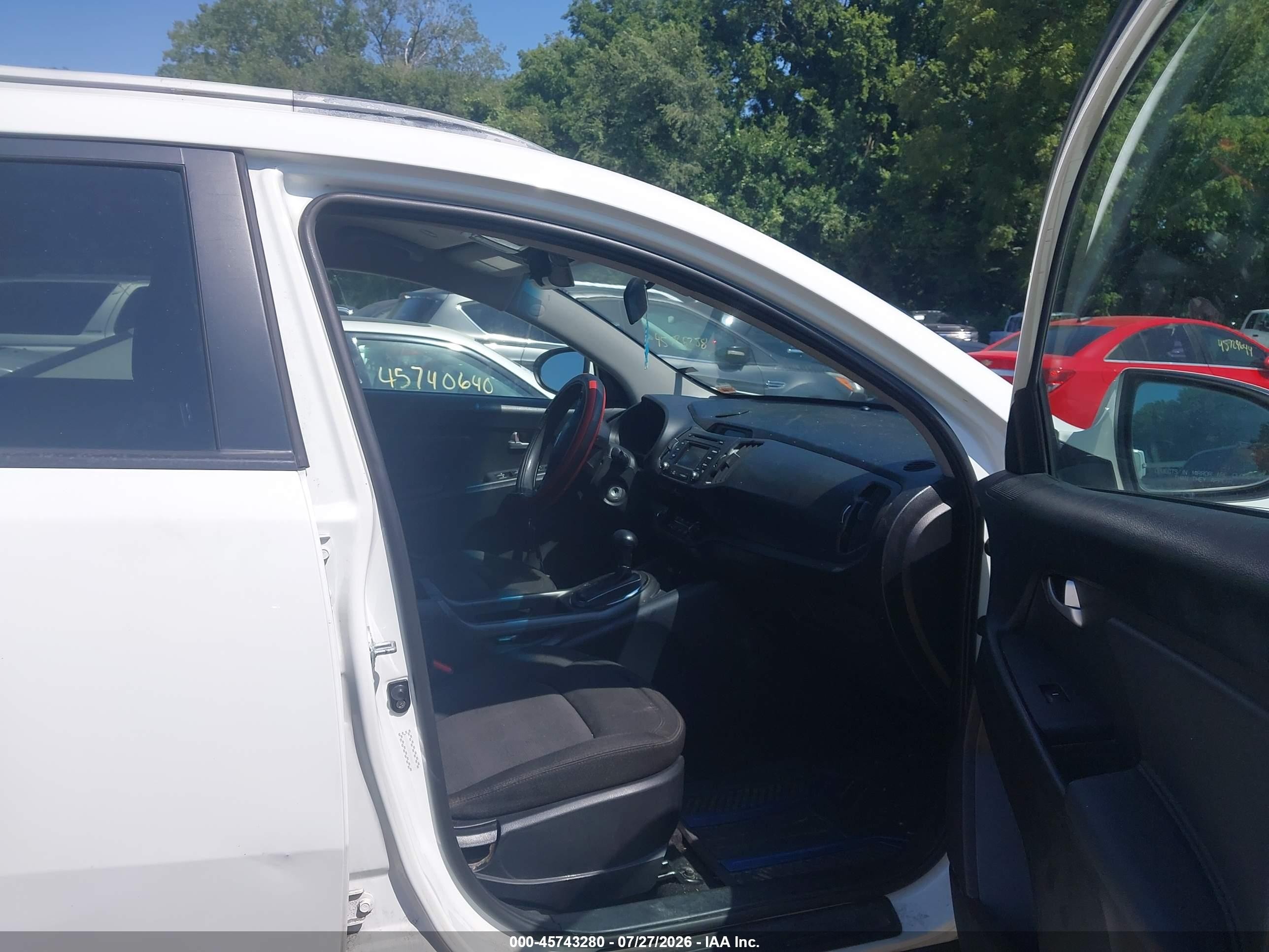 2013 Kia Sportage Lx White vin: KNDPB3A24D7516451