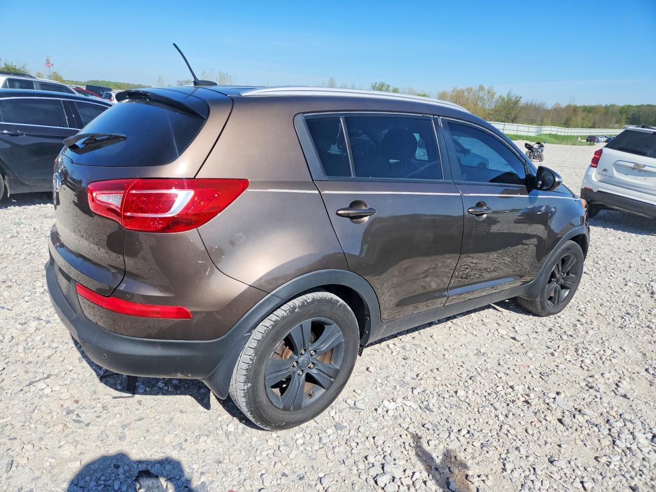 2011 Kia Sportage Lx Коричневый vin: KNDPB3A25B7093022