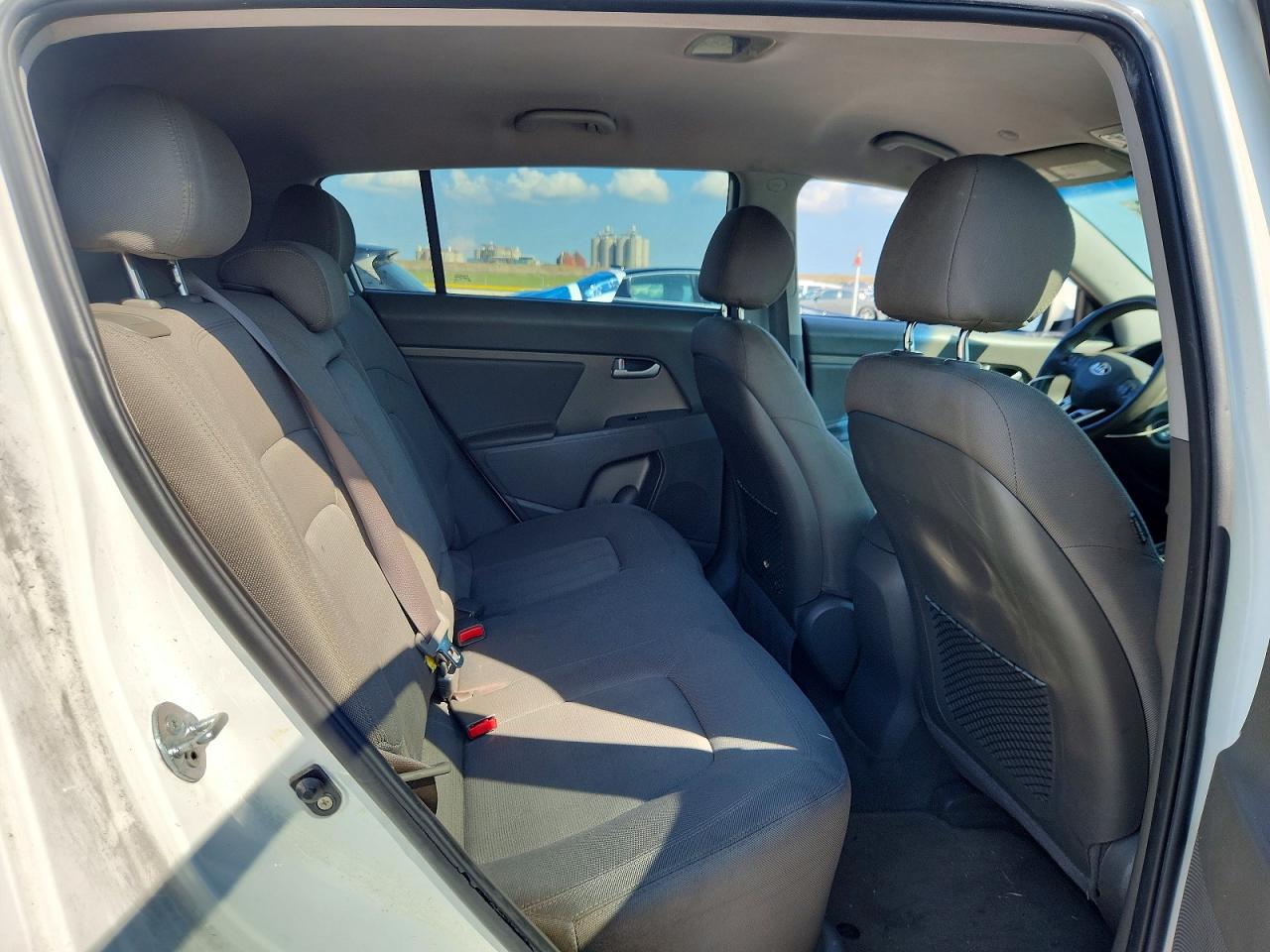 2013 Kia Sportage Lx White vin: KNDPB3A25D7440755