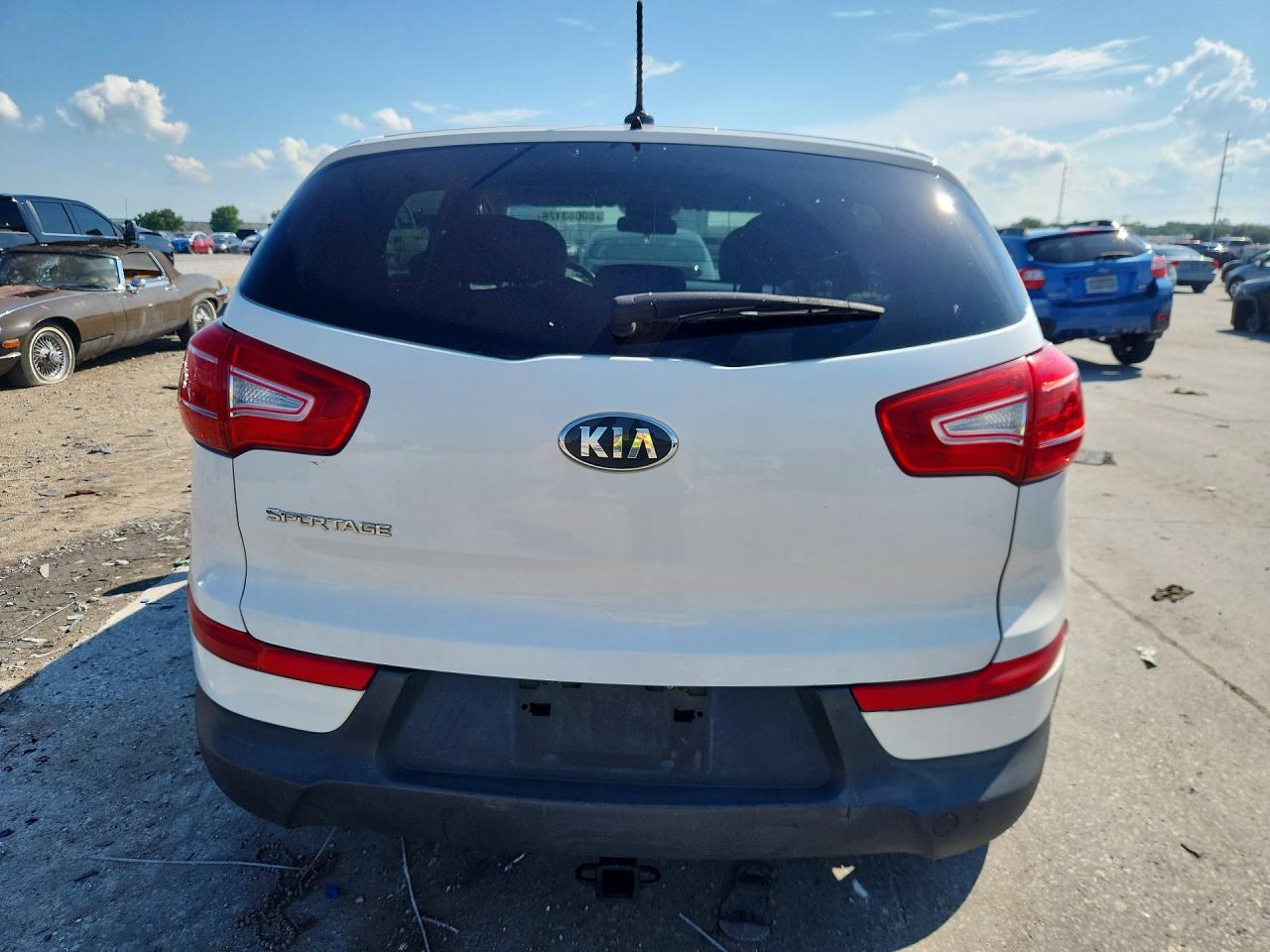 2013 Kia Sportage Lx White vin: KNDPB3A25D7440755