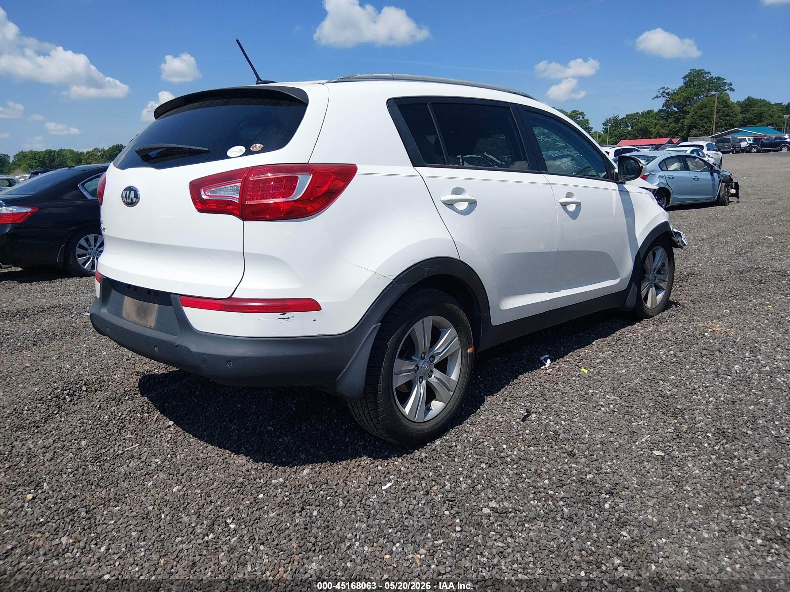 2013 Kia Sportage Lx White vin: KNDPB3A25D7515096