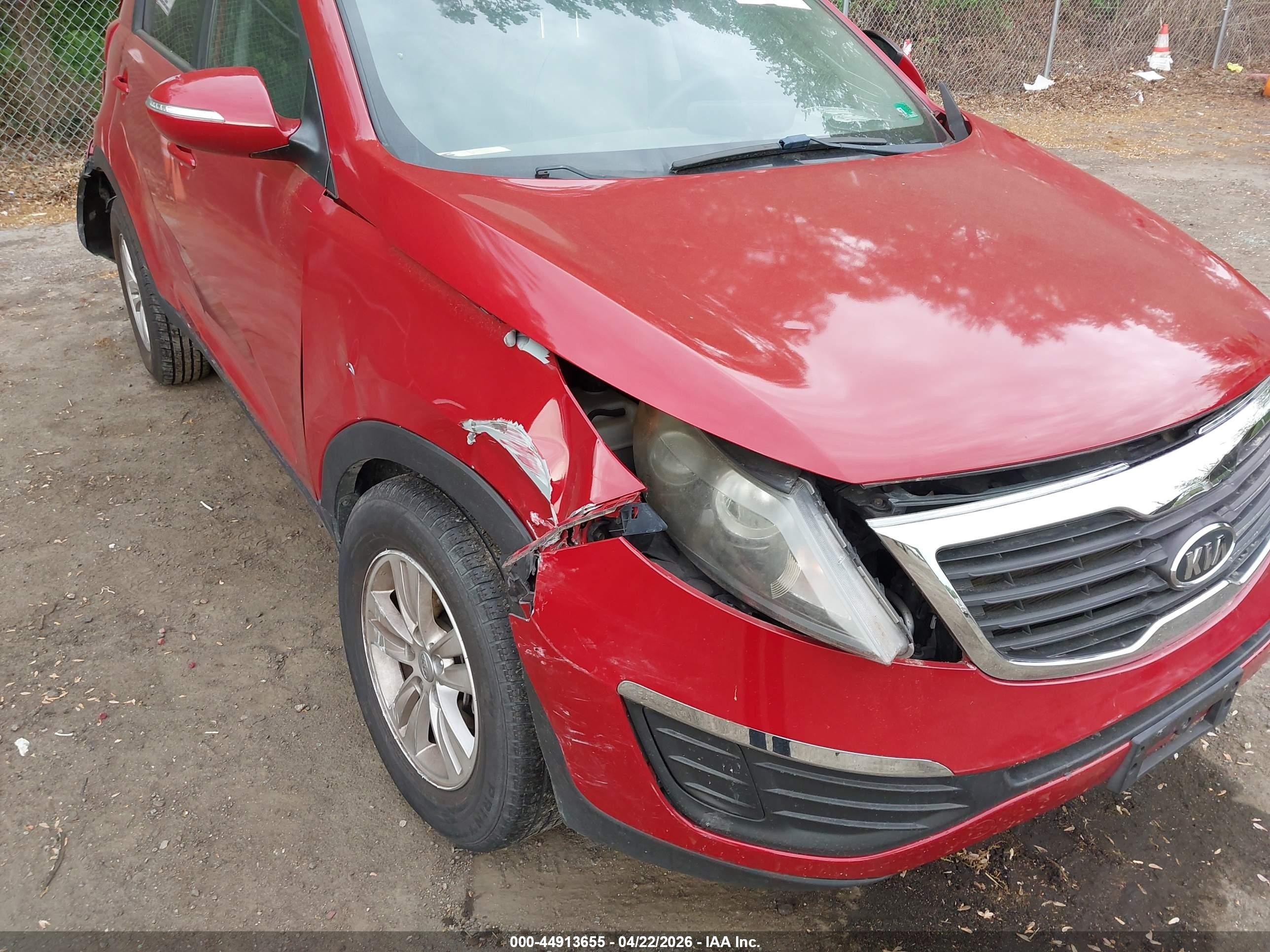 2011 Kia Sportage Lx Красный vin: KNDPB3A26B7080232