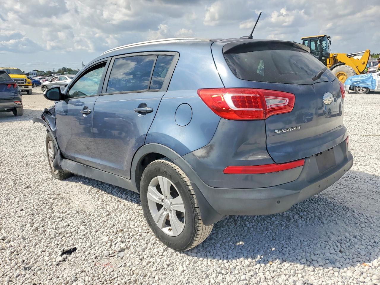 2013 Kia Sportage Base Blue vin: KNDPB3A26D7361241