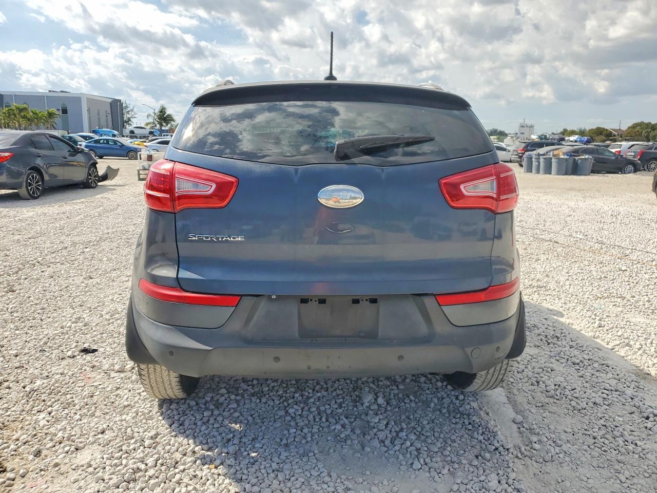 2013 Kia Sportage Base Blue vin: KNDPB3A26D7361241