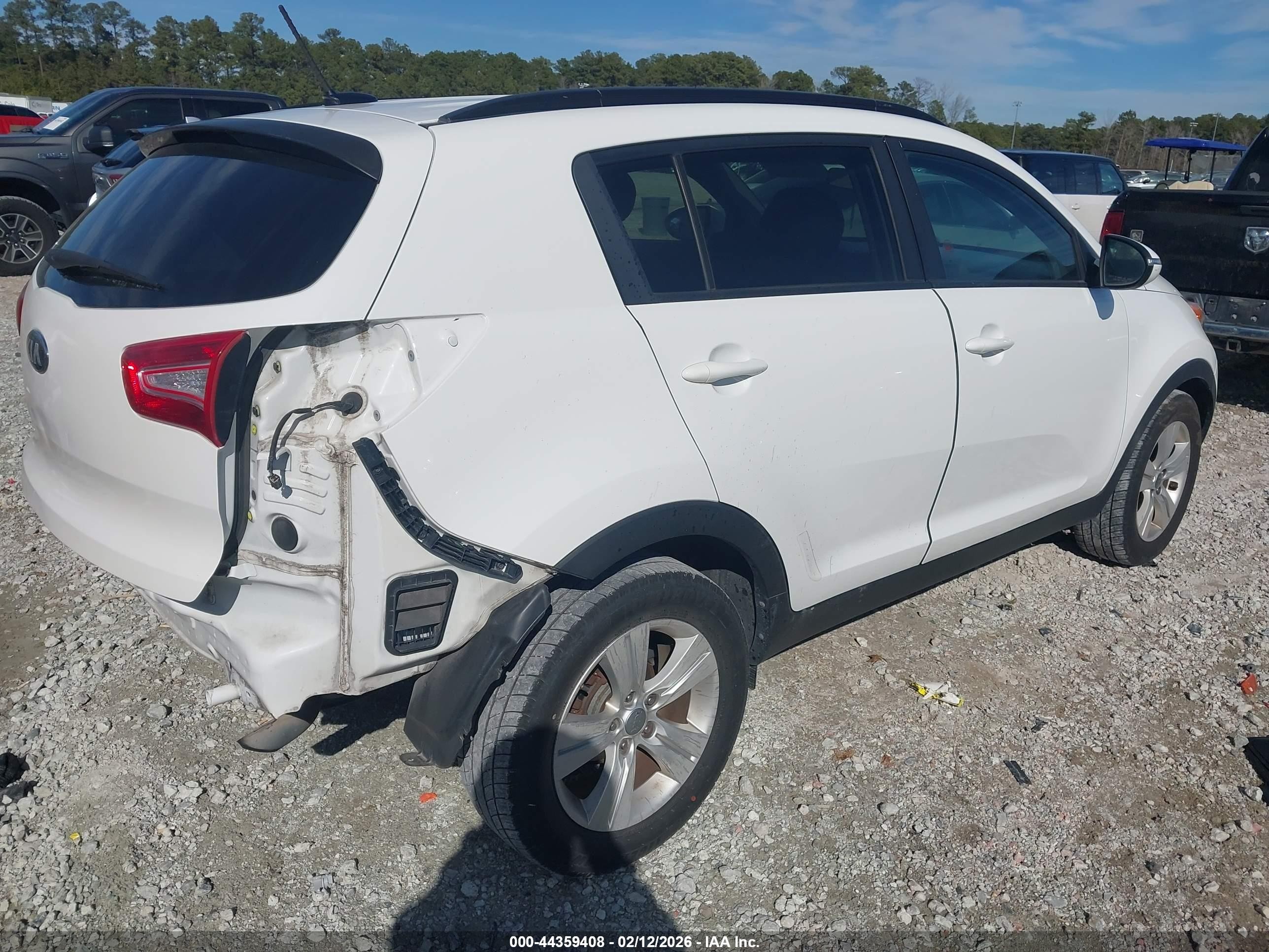 2013 Kia Sportage Lx White vin: KNDPB3A26D7497160