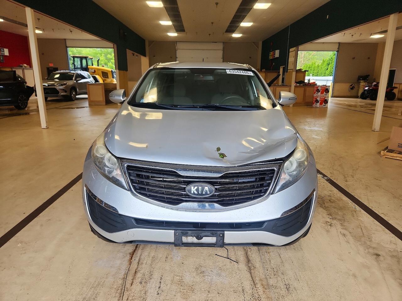 2011 Kia Sportage Lx Silver vin: KNDPB3A27B7095161