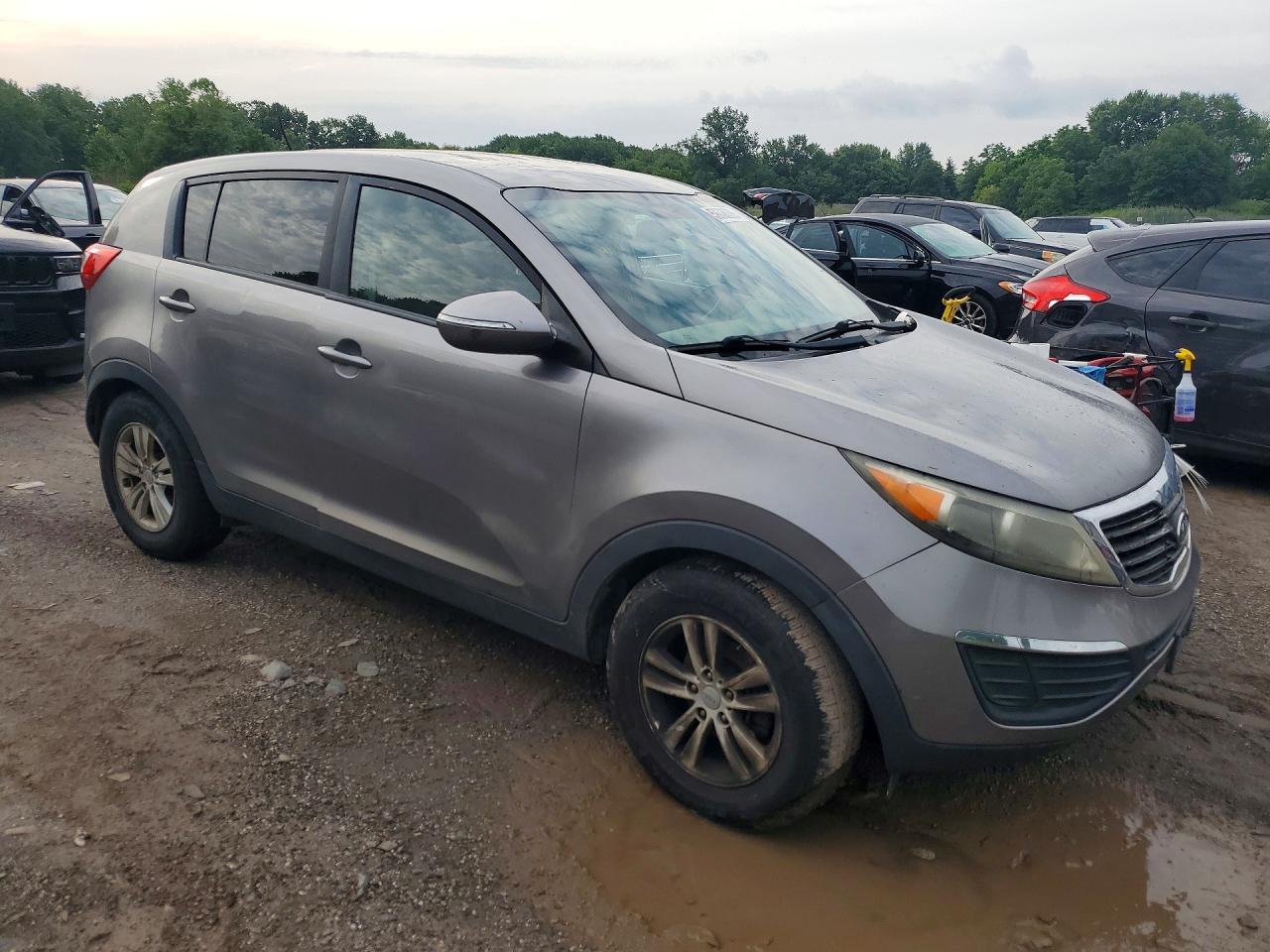 2011 Kia Sportage Lx Серый vin: KNDPB3A28B7012949