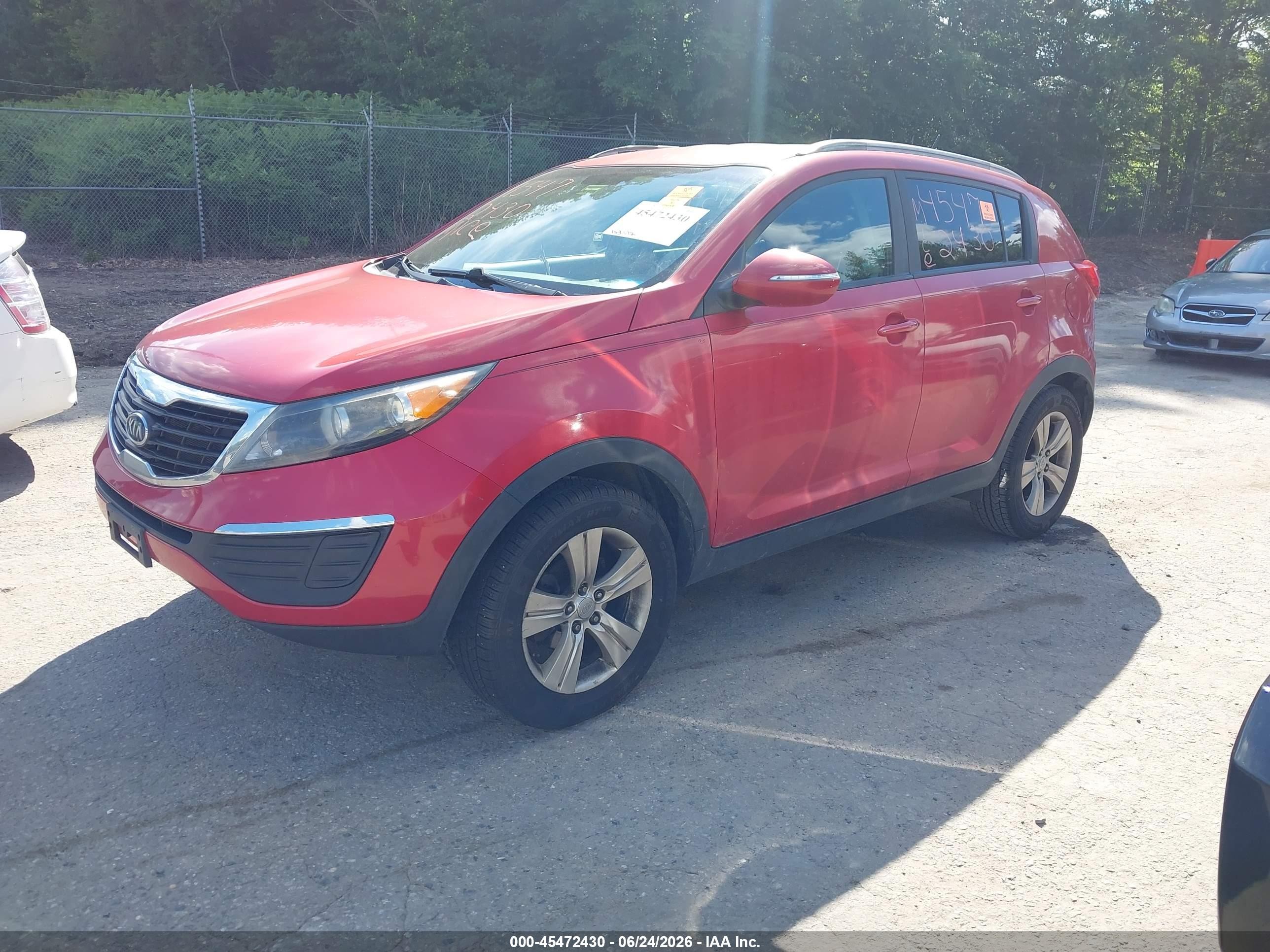 2011 Kia Sportage Lx Красный vin: KNDPB3A28B7031629