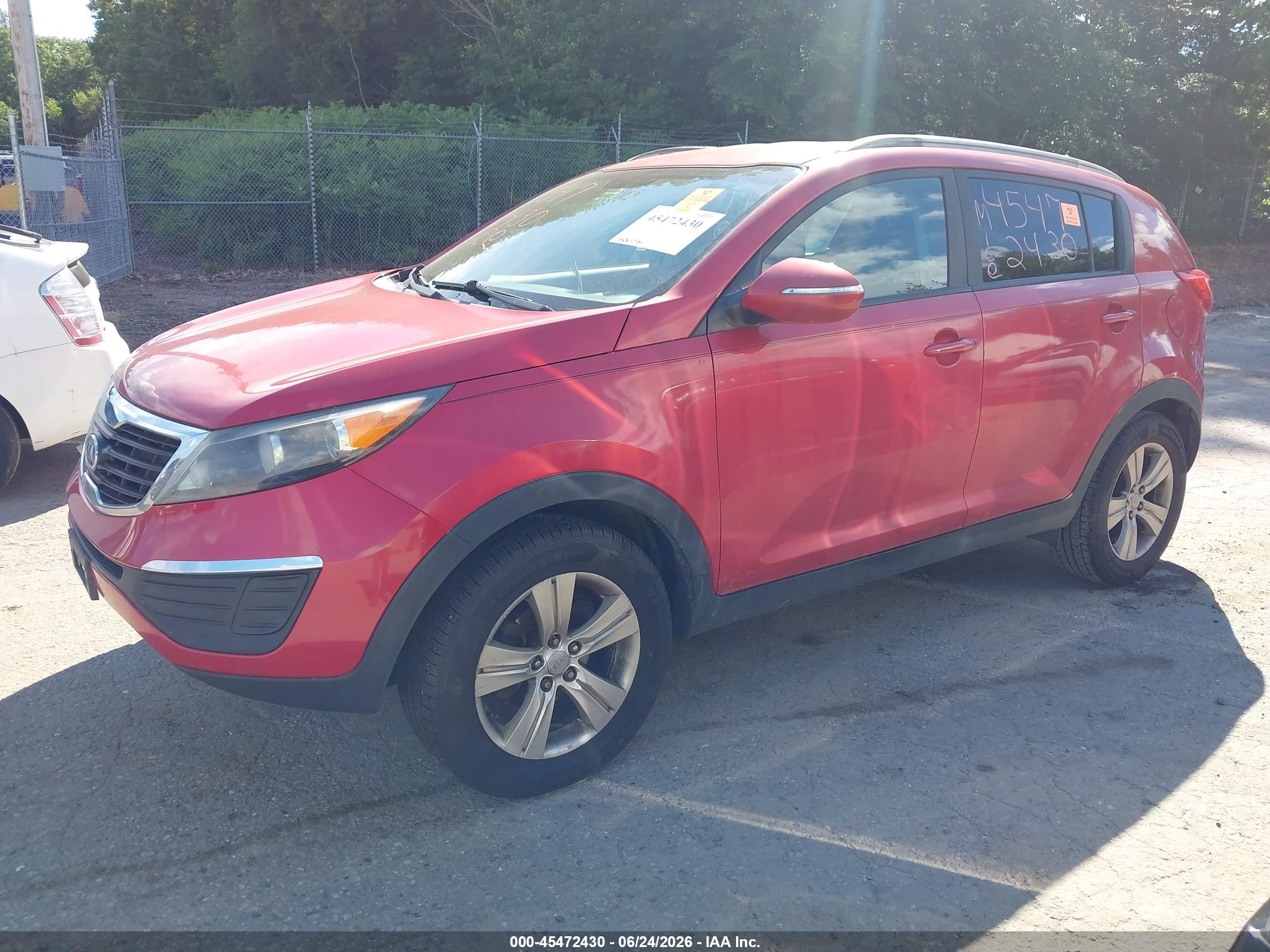 2011 Kia Sportage Lx Красный vin: KNDPB3A28B7031629