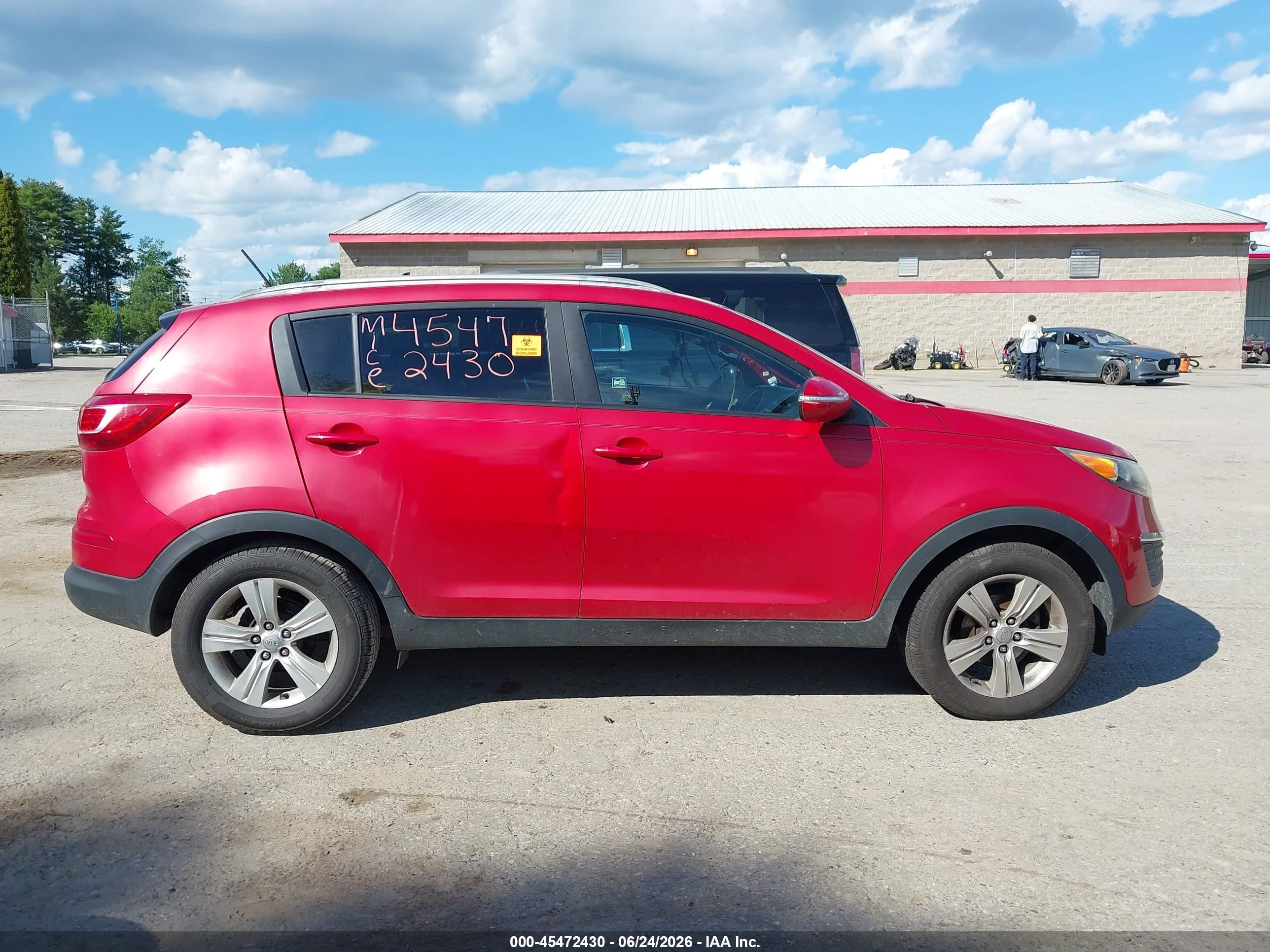 2011 Kia Sportage Lx Красный vin: KNDPB3A28B7031629