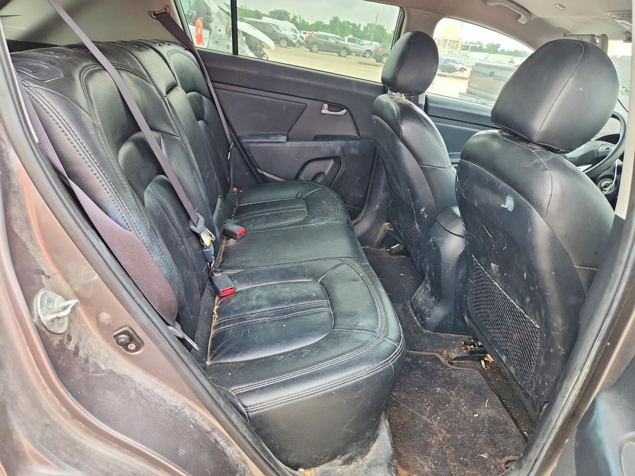 2011 Kia Sportage Lx Gray vin: KNDPB3A28B7037754