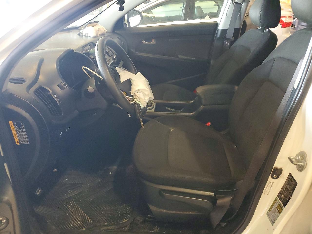 2013 Kia Sportage Lx White vin: KNDPB3A28D7493577