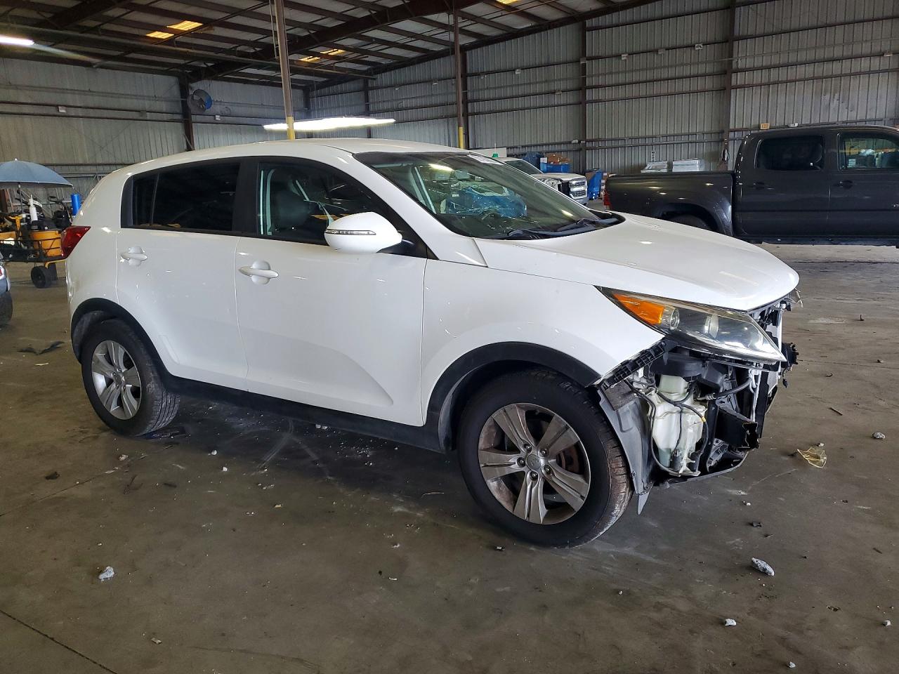 2013 Kia Sportage Lx White vin: KNDPB3A28D7493577