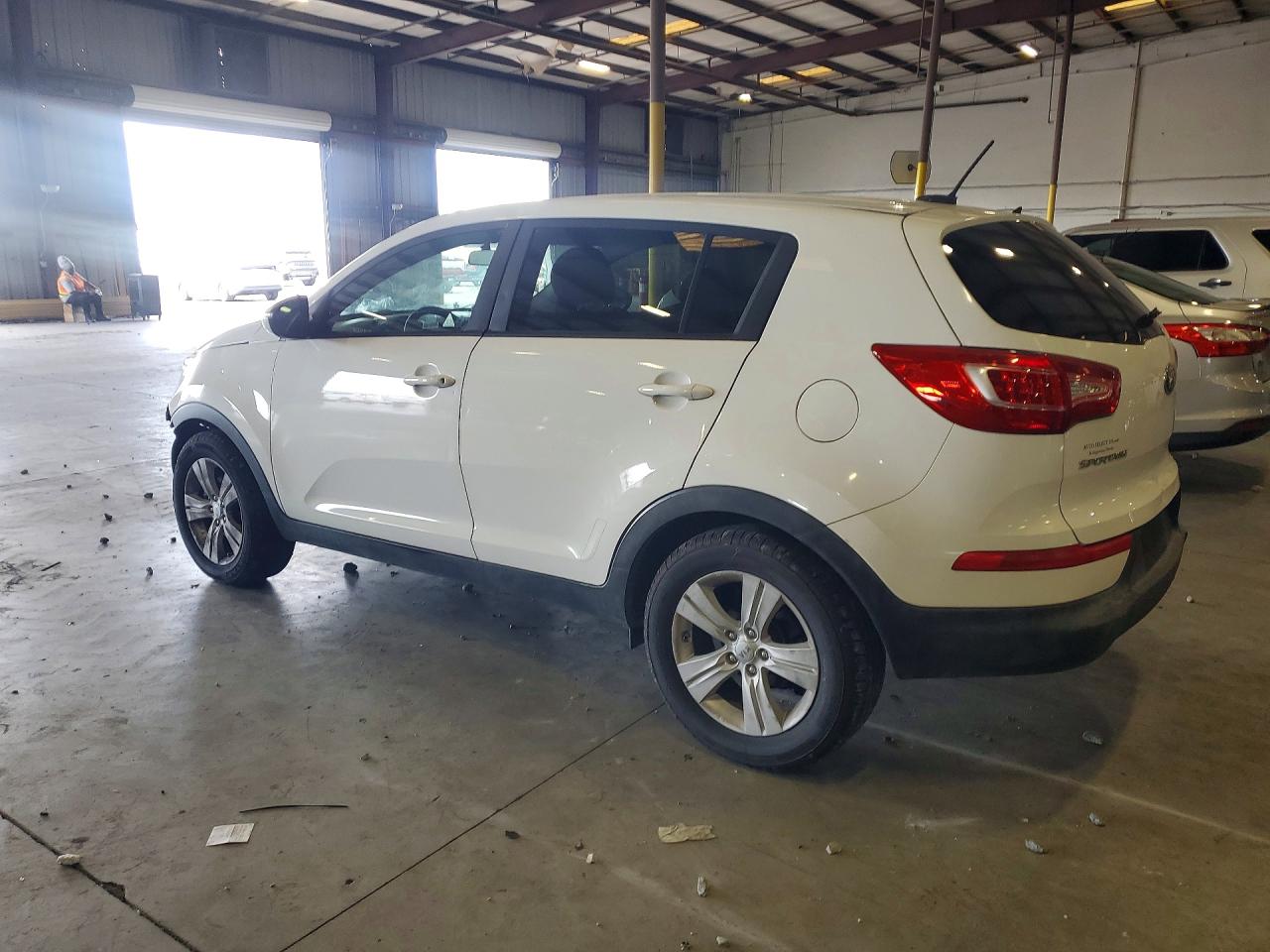 2013 Kia Sportage Lx White vin: KNDPB3A28D7493577