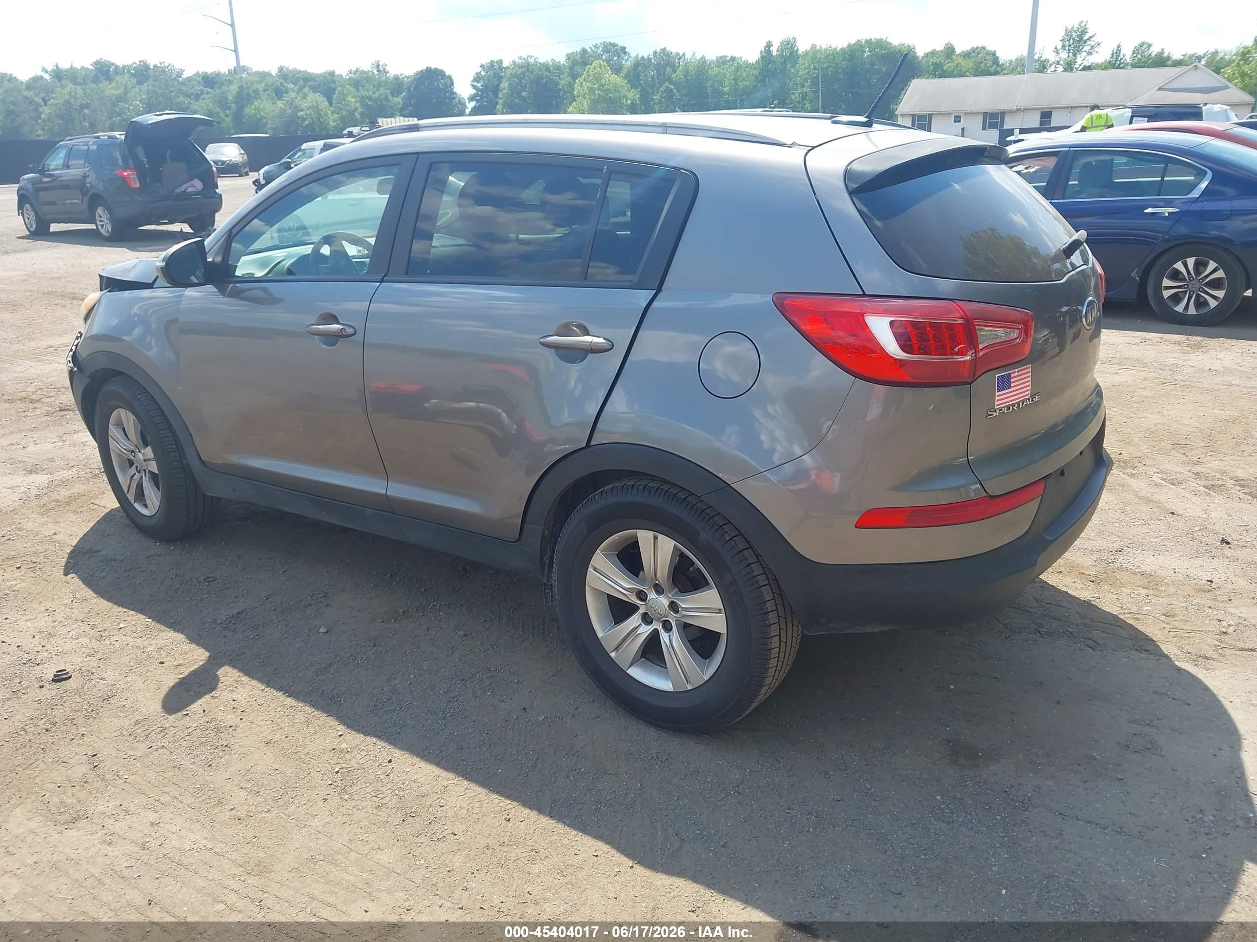 2011 Kia Sportage Lx Gray vin: KNDPB3A29B7031932