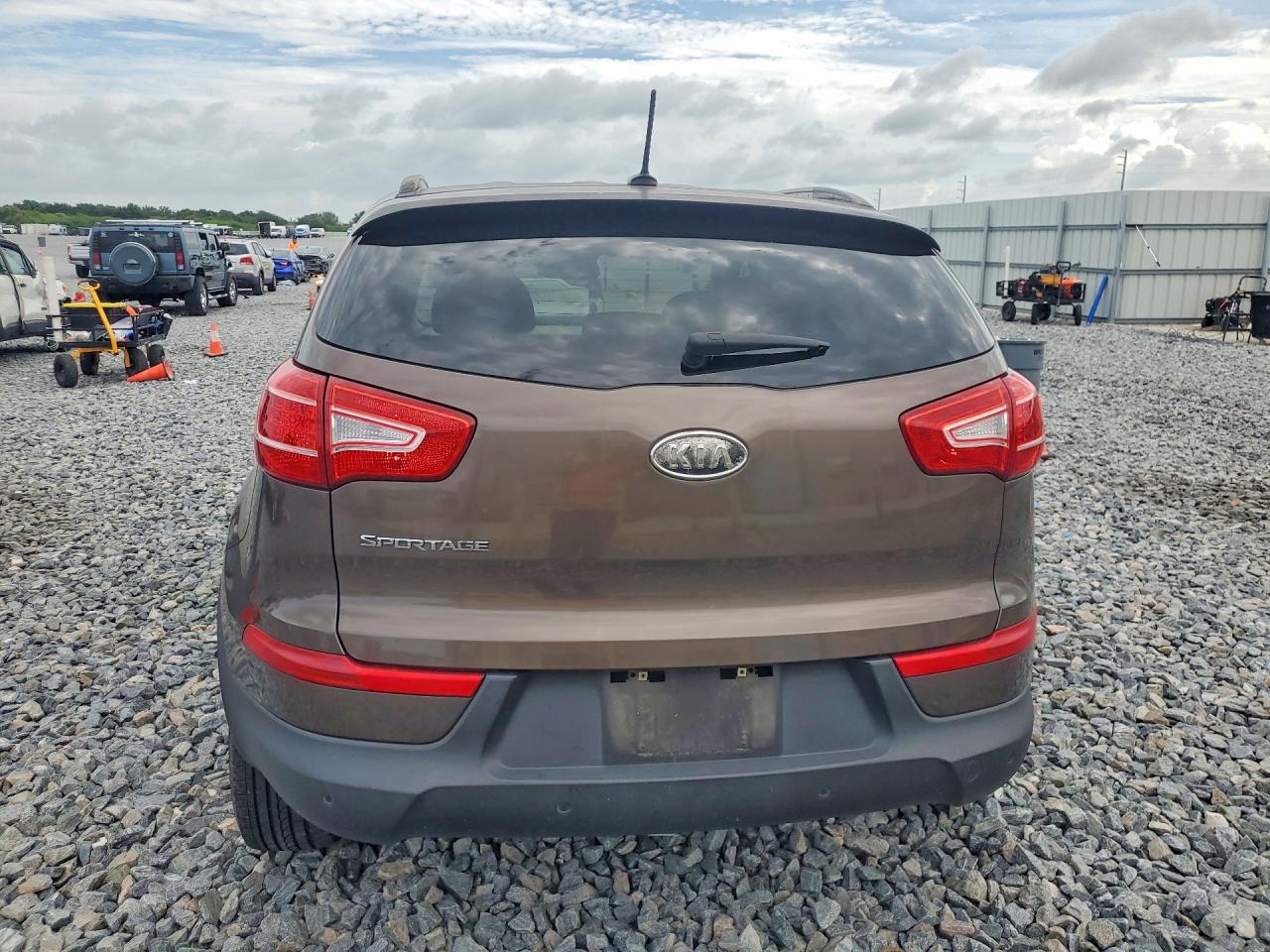 2011 Kia Sportage Lx Tan vin: KNDPB3A29B7160009
