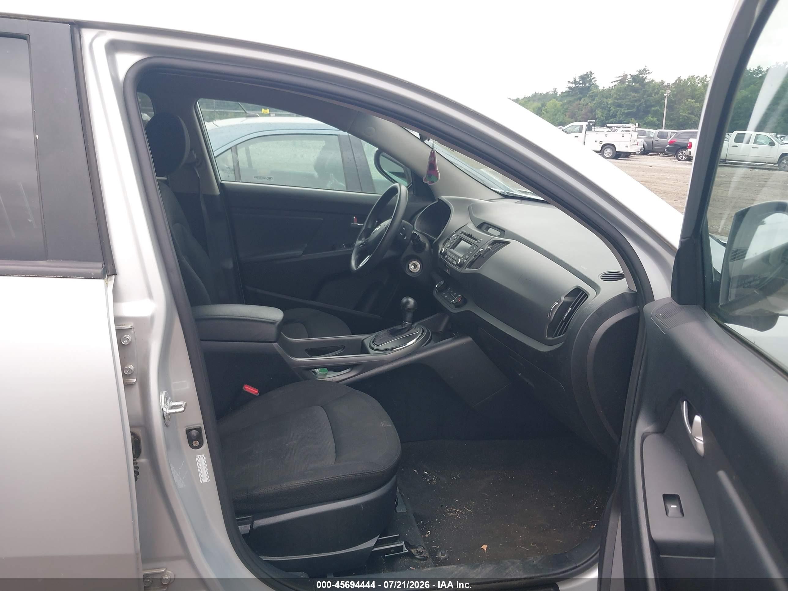 2012 Kia Sportage Lx Серебряный vin: KNDPB3A29C7310766