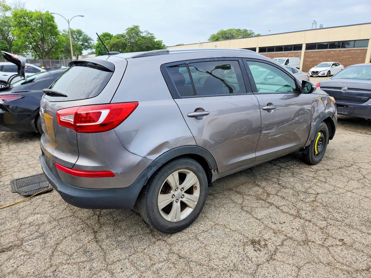 2011 Kia Sportage Lx Gray vin: KNDPB3A2XB7054619