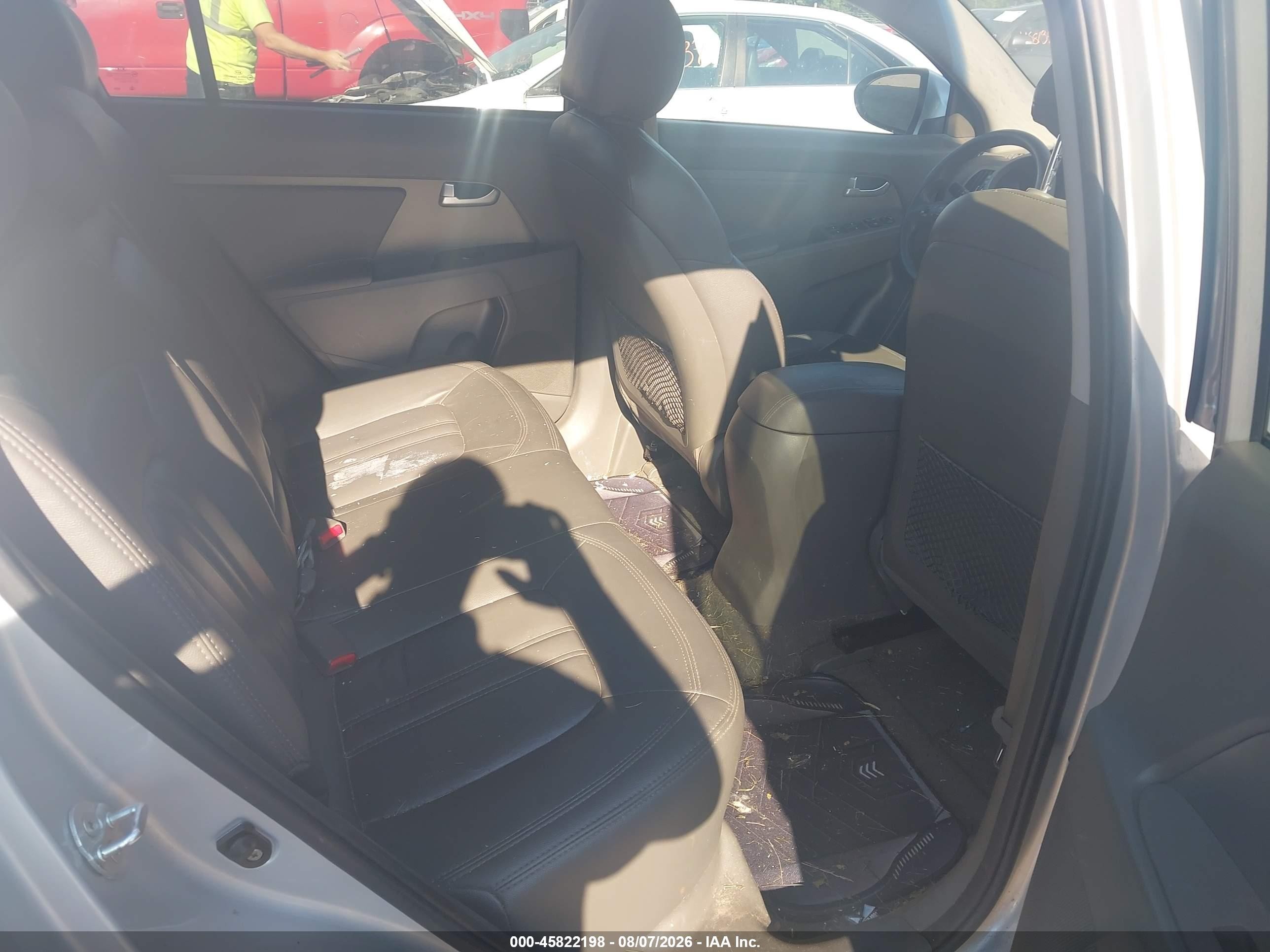 2011 Kia Sportage Lx Silver vin: KNDPB3A2XB7063594