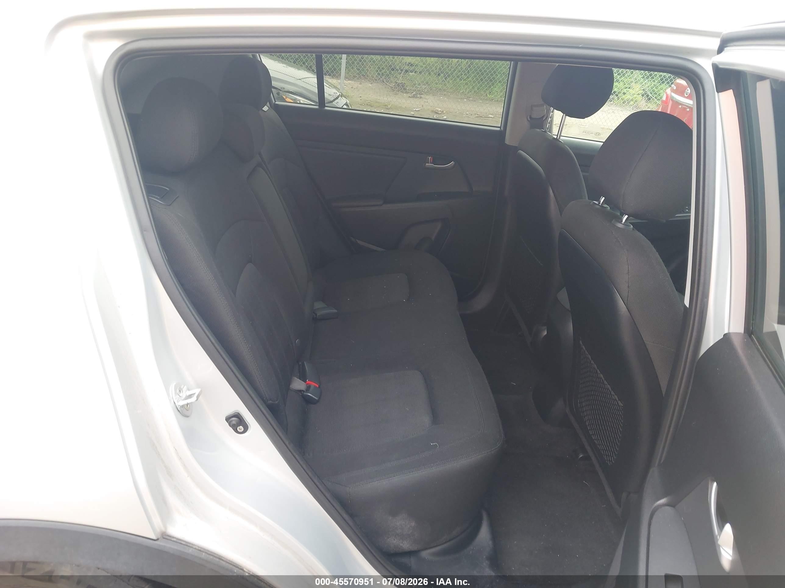 2012 Kia Sportage Lx Silver vin: KNDPB3A2XC7312851