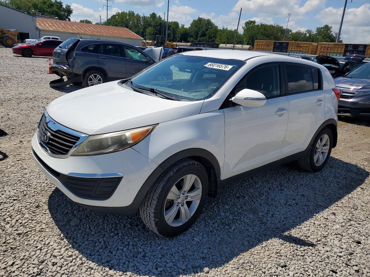 2013 Kia Sportage Lx White vin: KNDPB3A2XD7420873