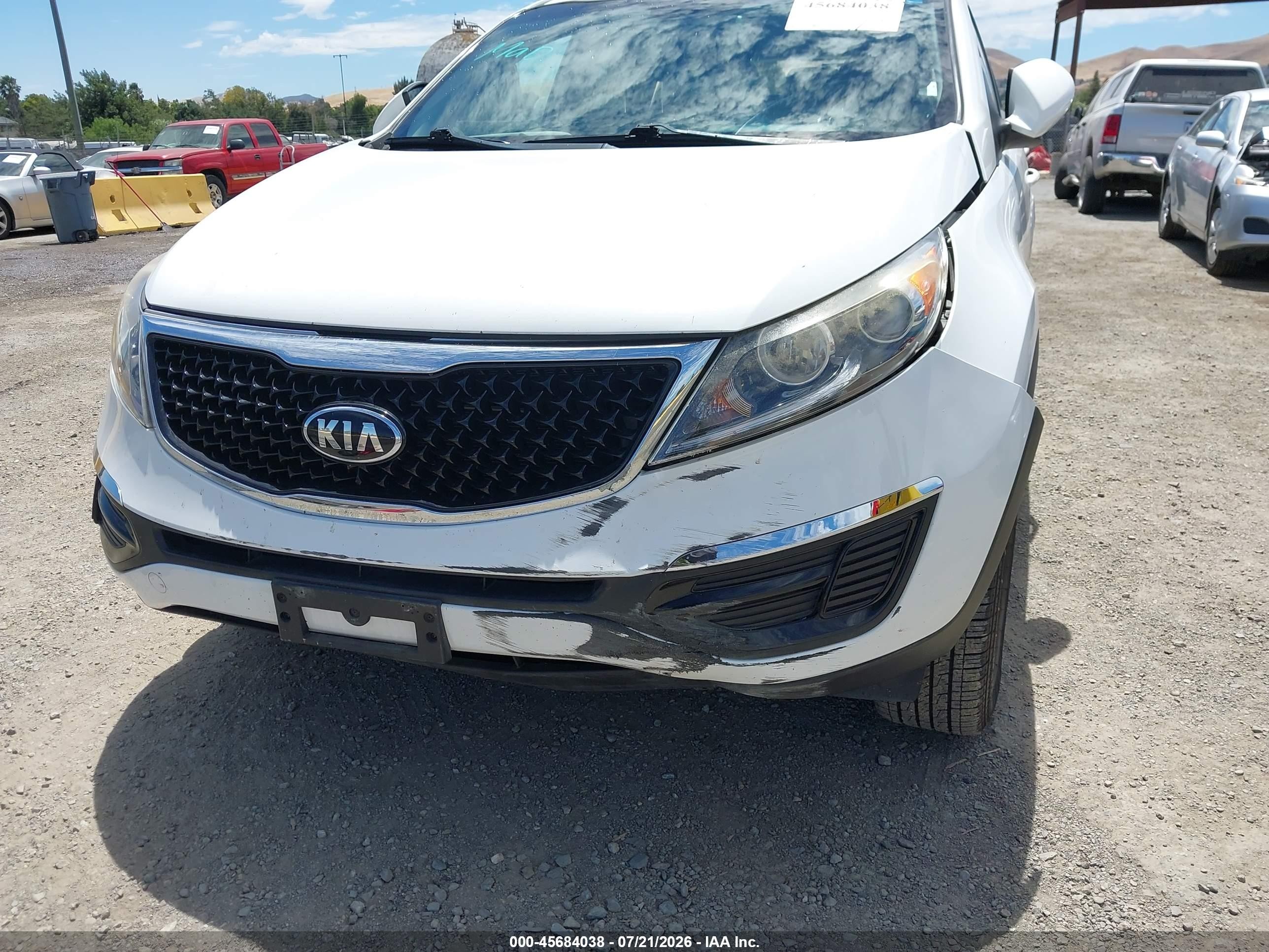 2015 Kia Sportage Lx Белый vin: KNDPB3AC0F7691520