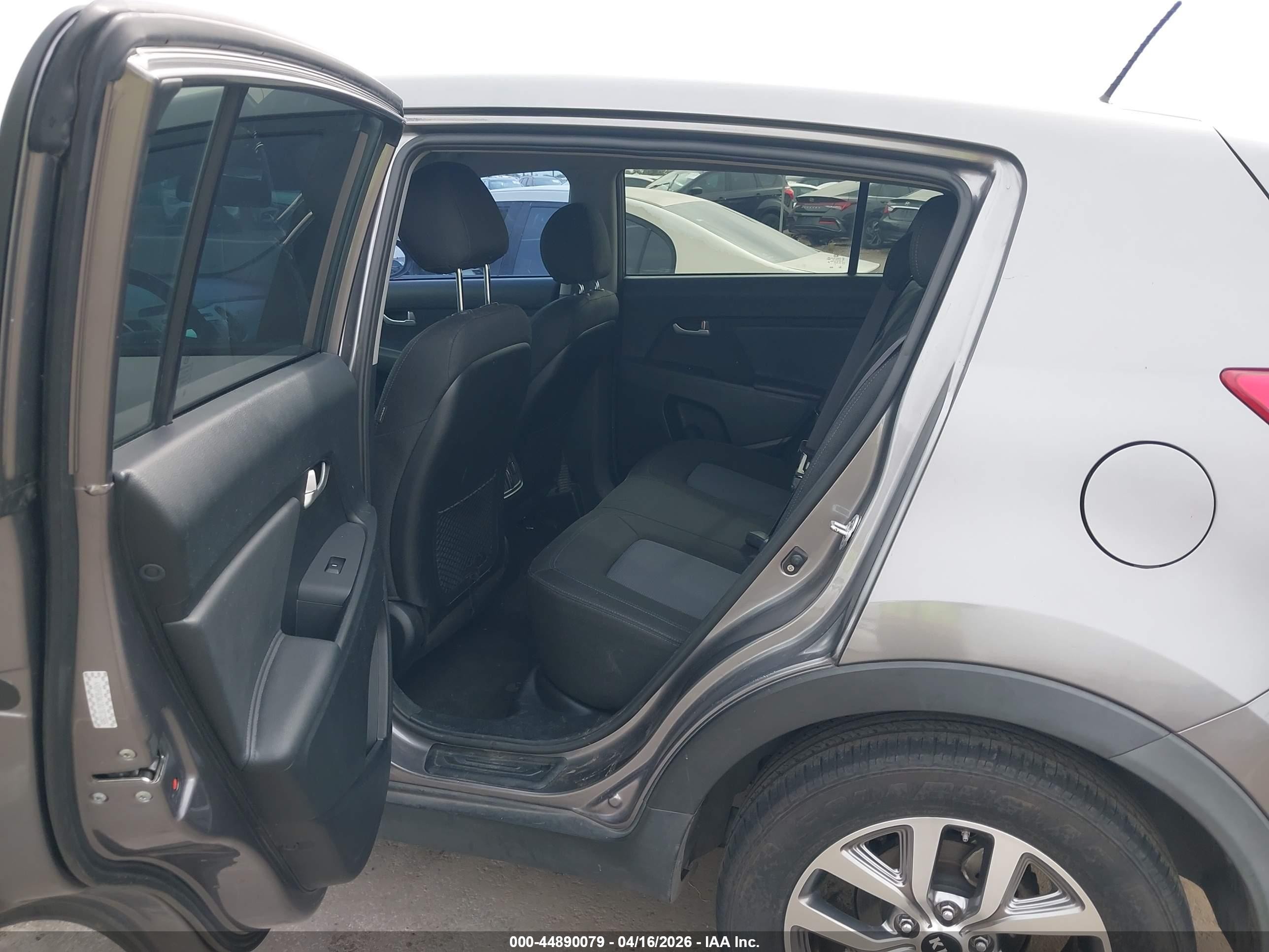 2016 Kia Sportage Lx Gray vin: KNDPB3AC0G7872585