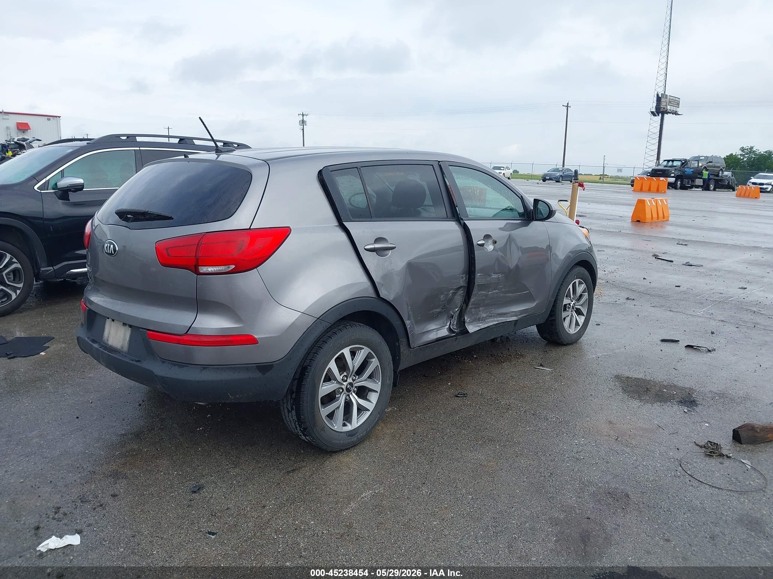 2015 Kia Sportage Lx Silver vin: KNDPB3AC1F7756181