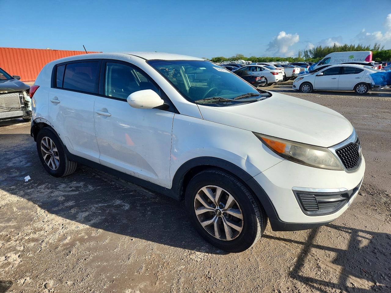 2015 Kia Sportage Lx White vin: KNDPB3AC1F7759372