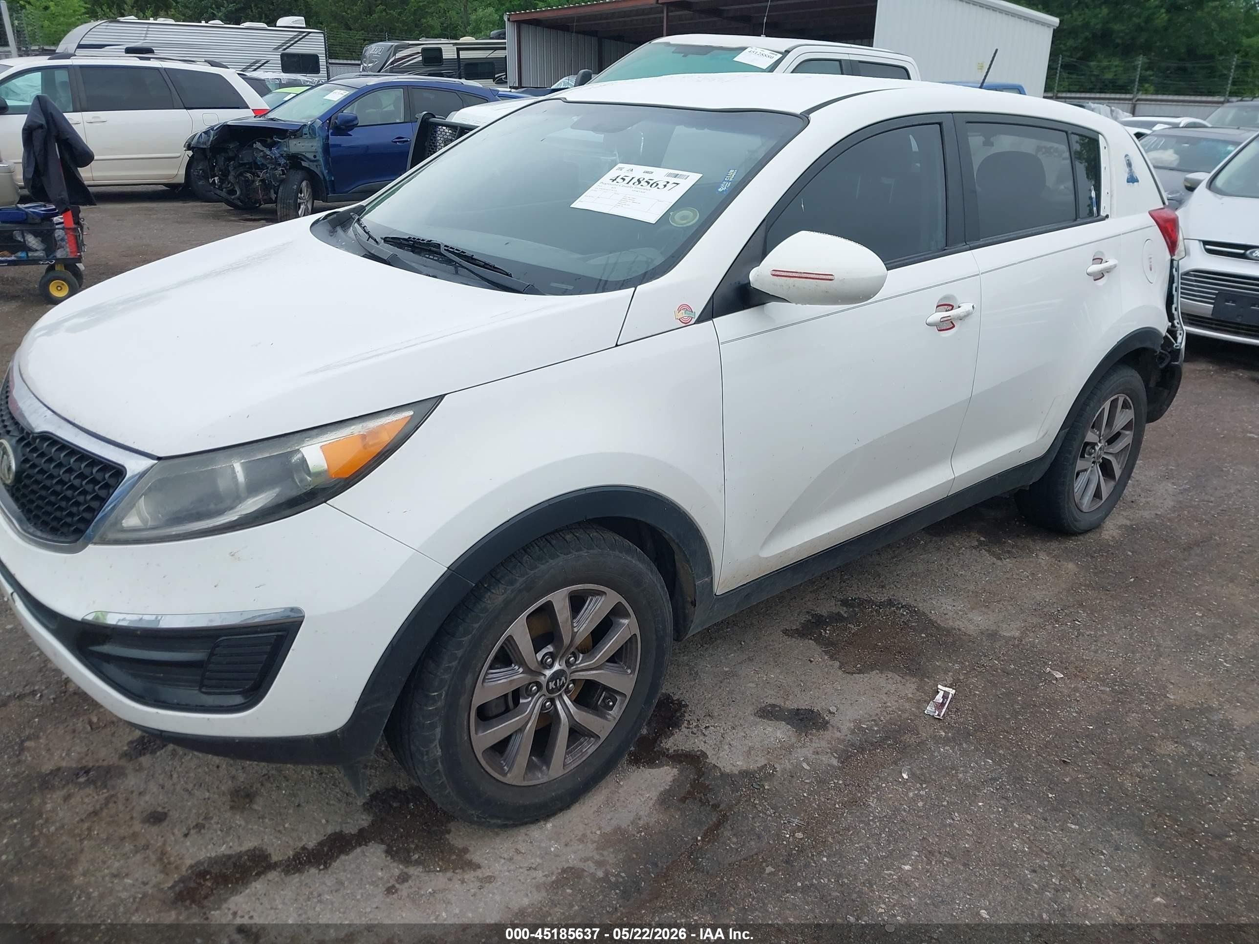 2015 Kia Sportage Lx Белый vin: KNDPB3AC1F7762126
