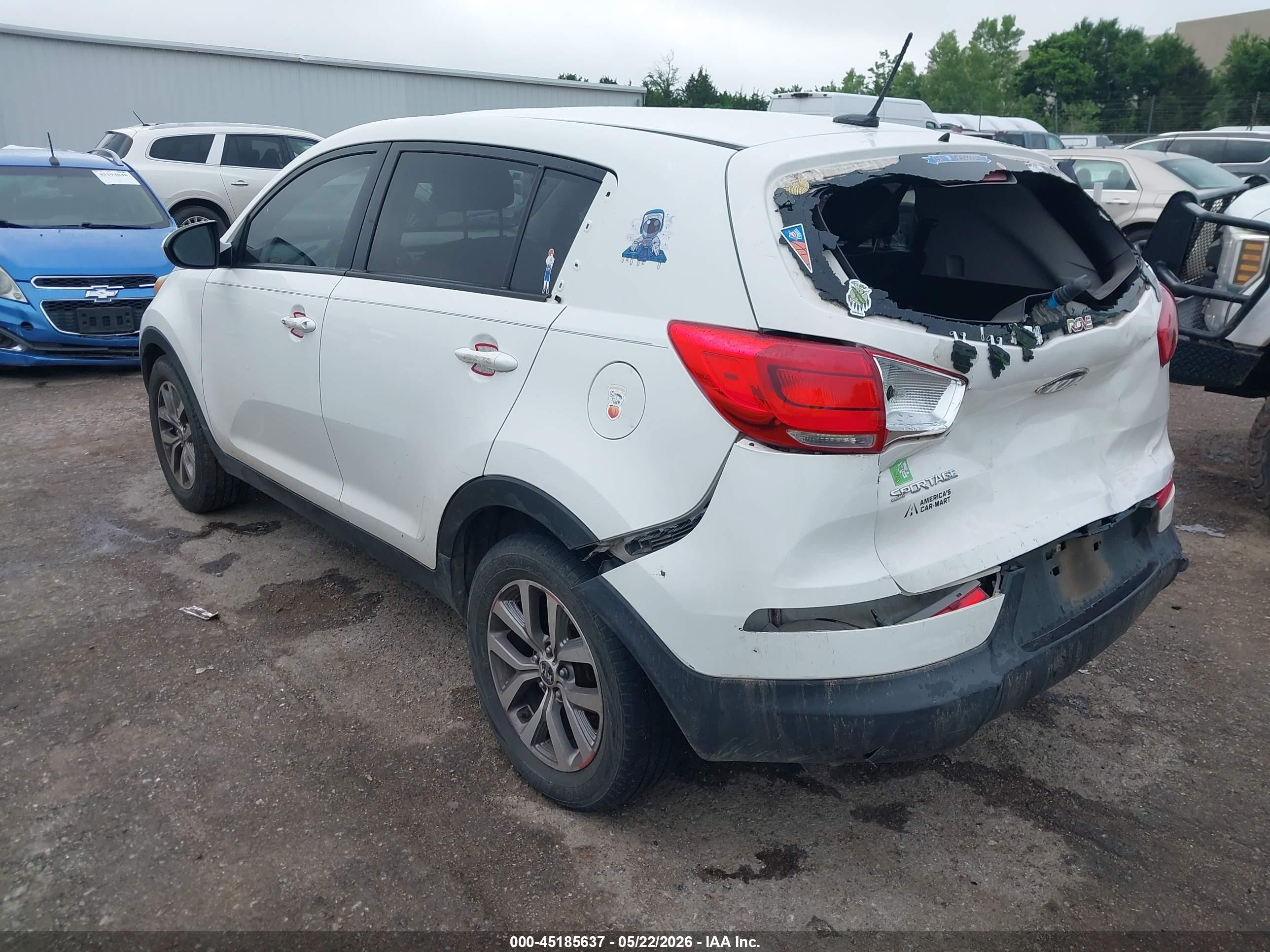 2015 Kia Sportage Lx Белый vin: KNDPB3AC1F7762126
